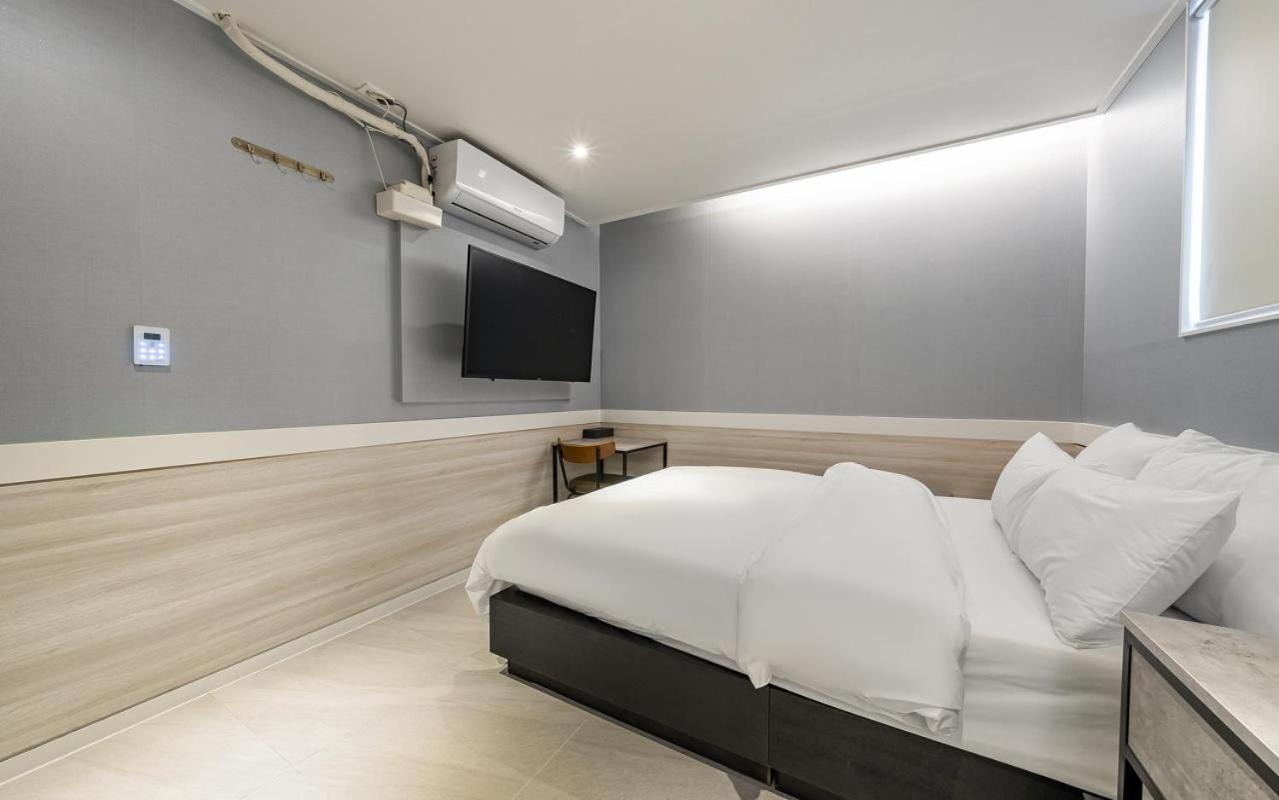 Deluxe Double Room - Photo 1
