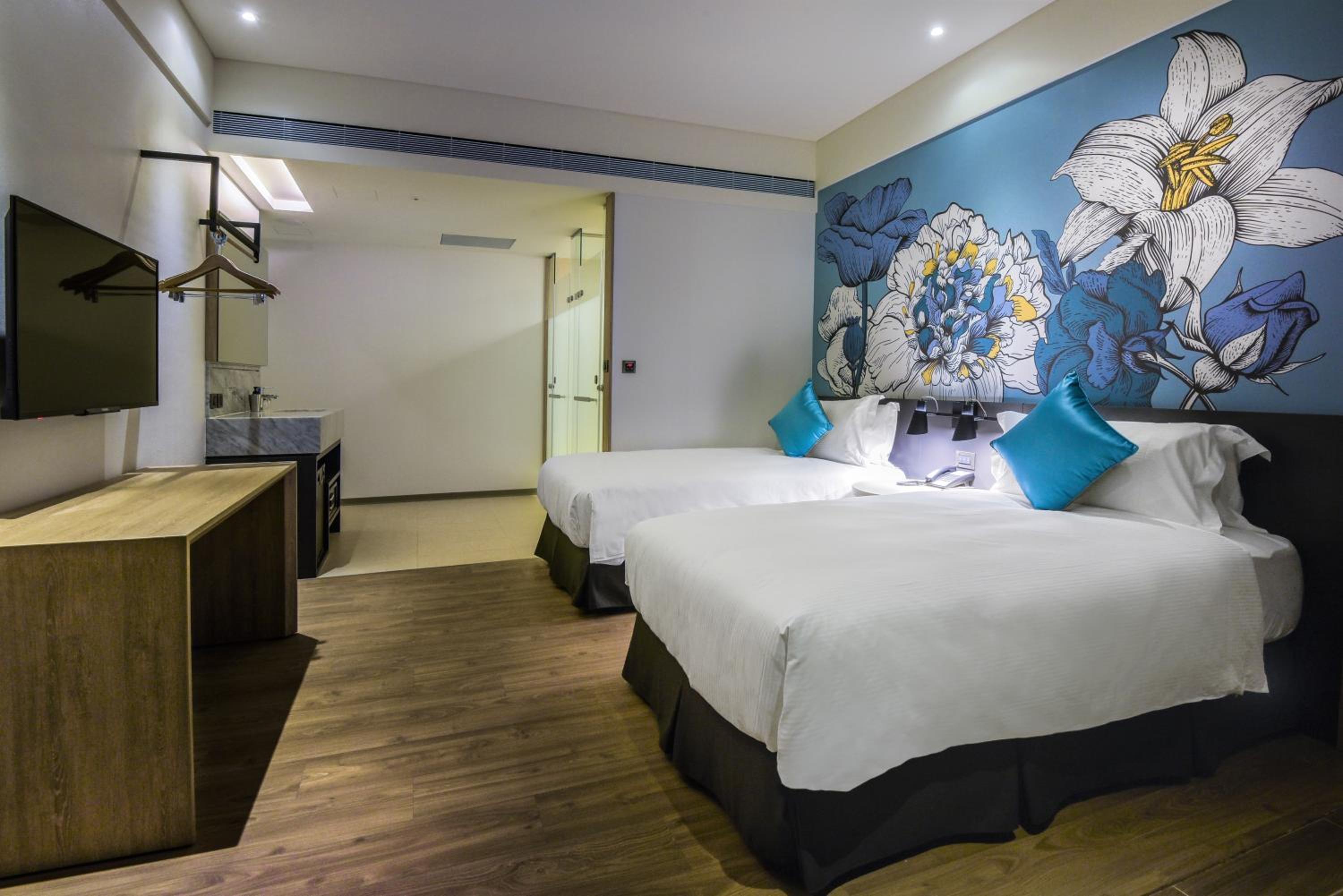 Standard Twin Room photo 2