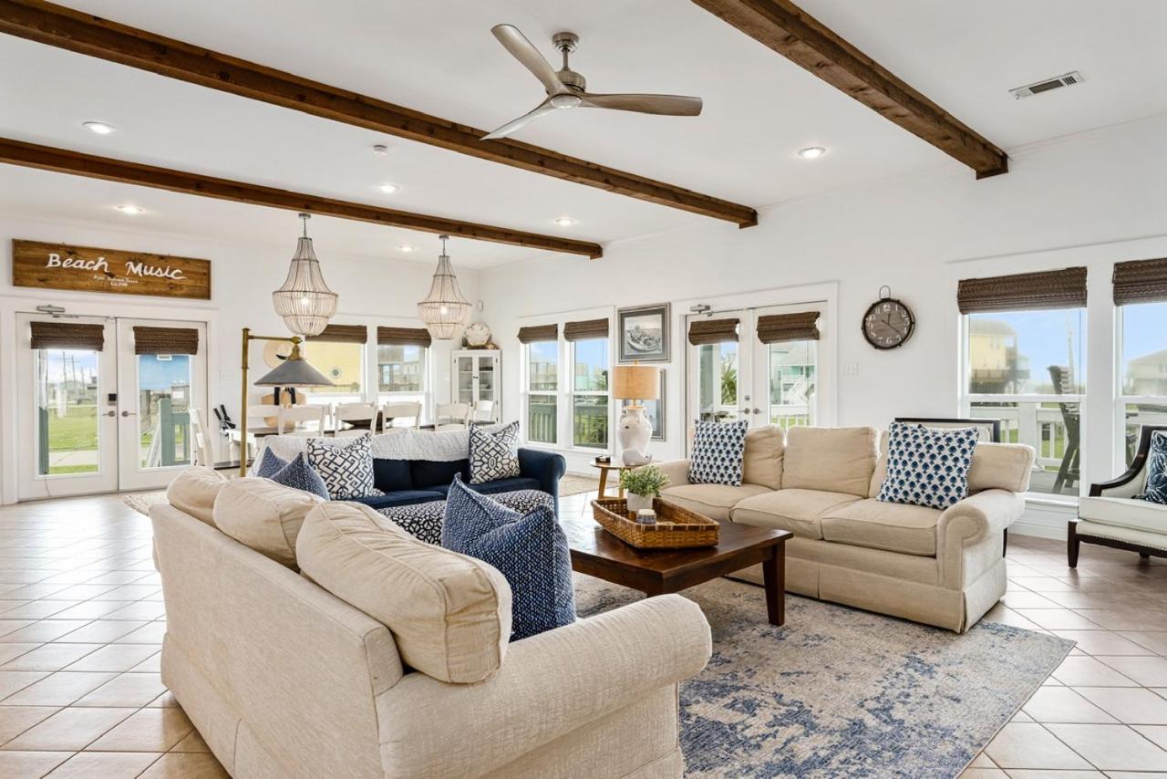 Four-Bedroom House photo 1