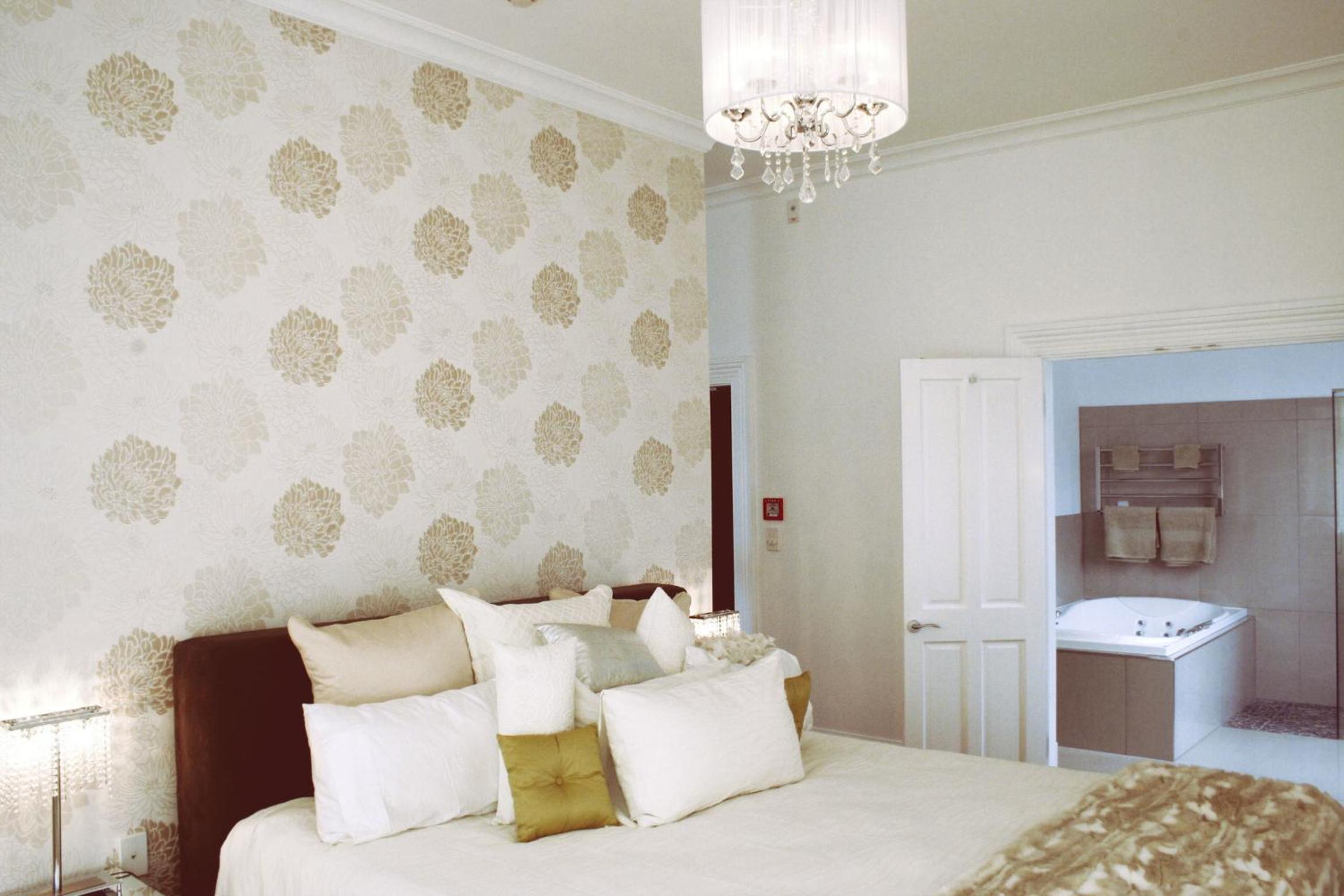 Superior Suite - Photo 3