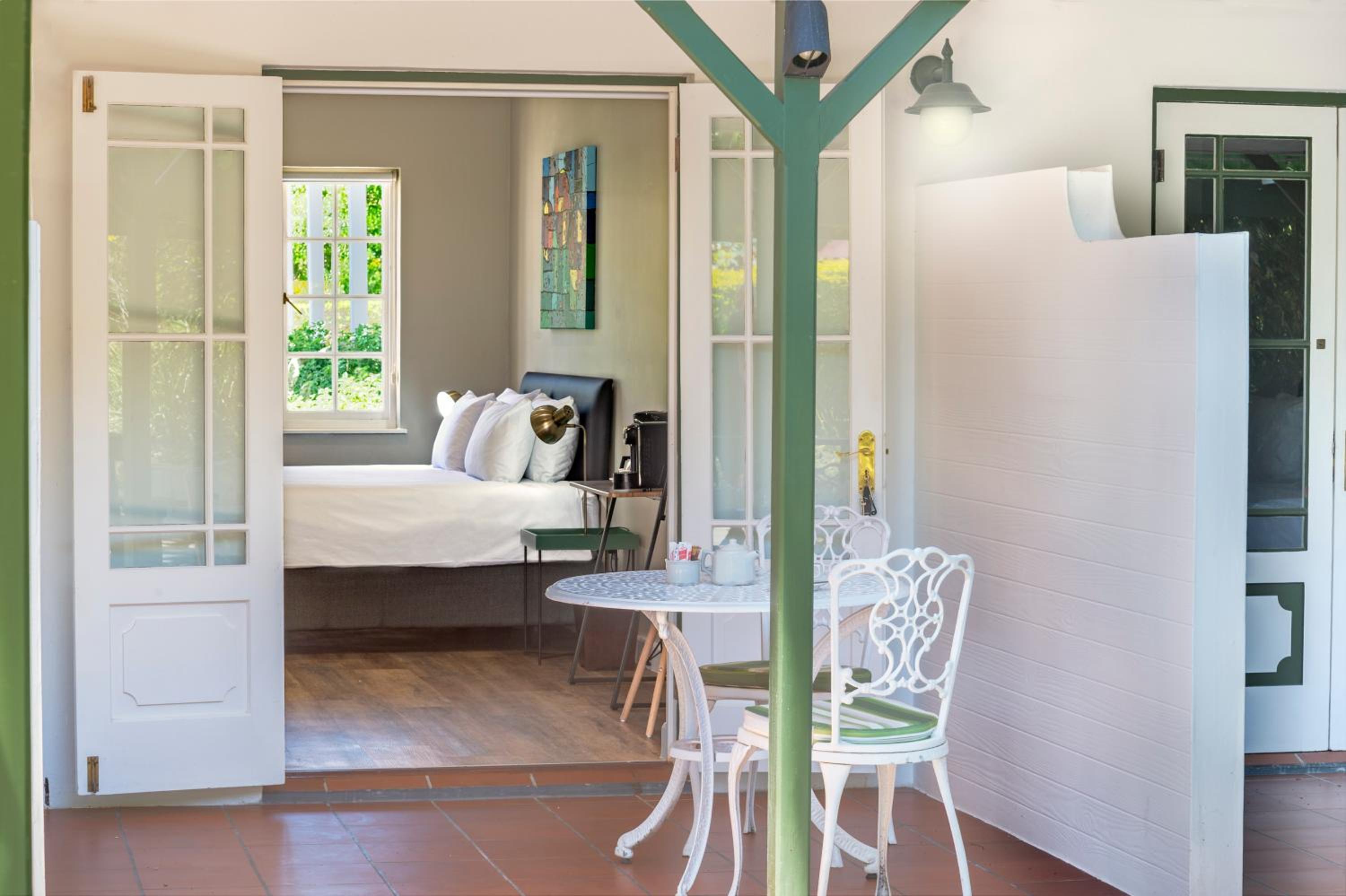 Standard Double Room - Photo 2