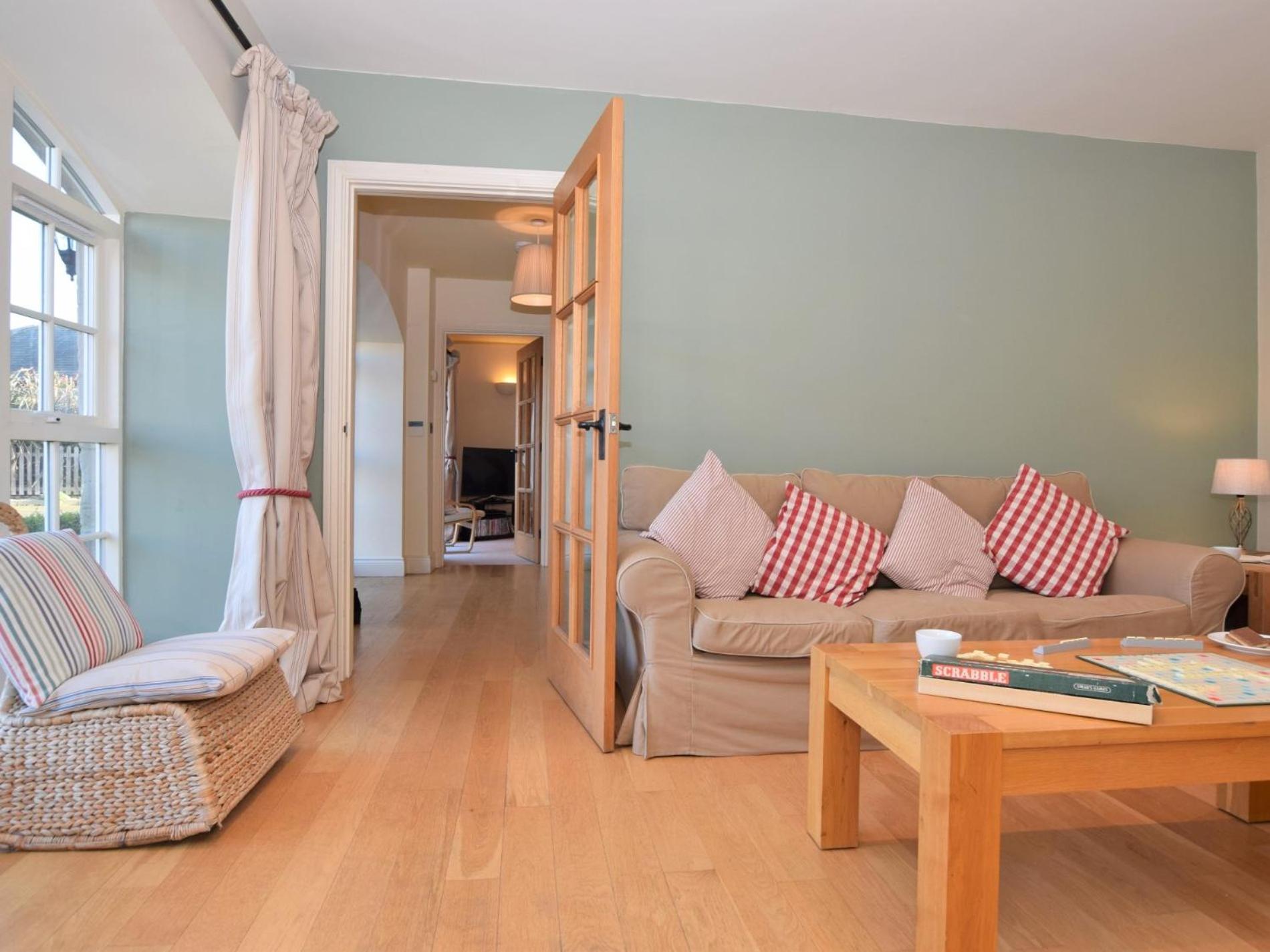 Three-Bedroom House photo 1
