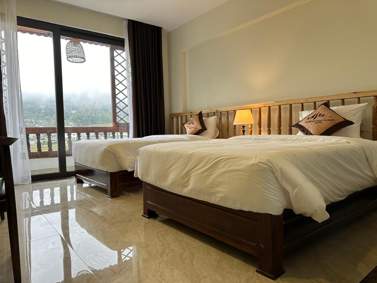 Twin Room with Balcony