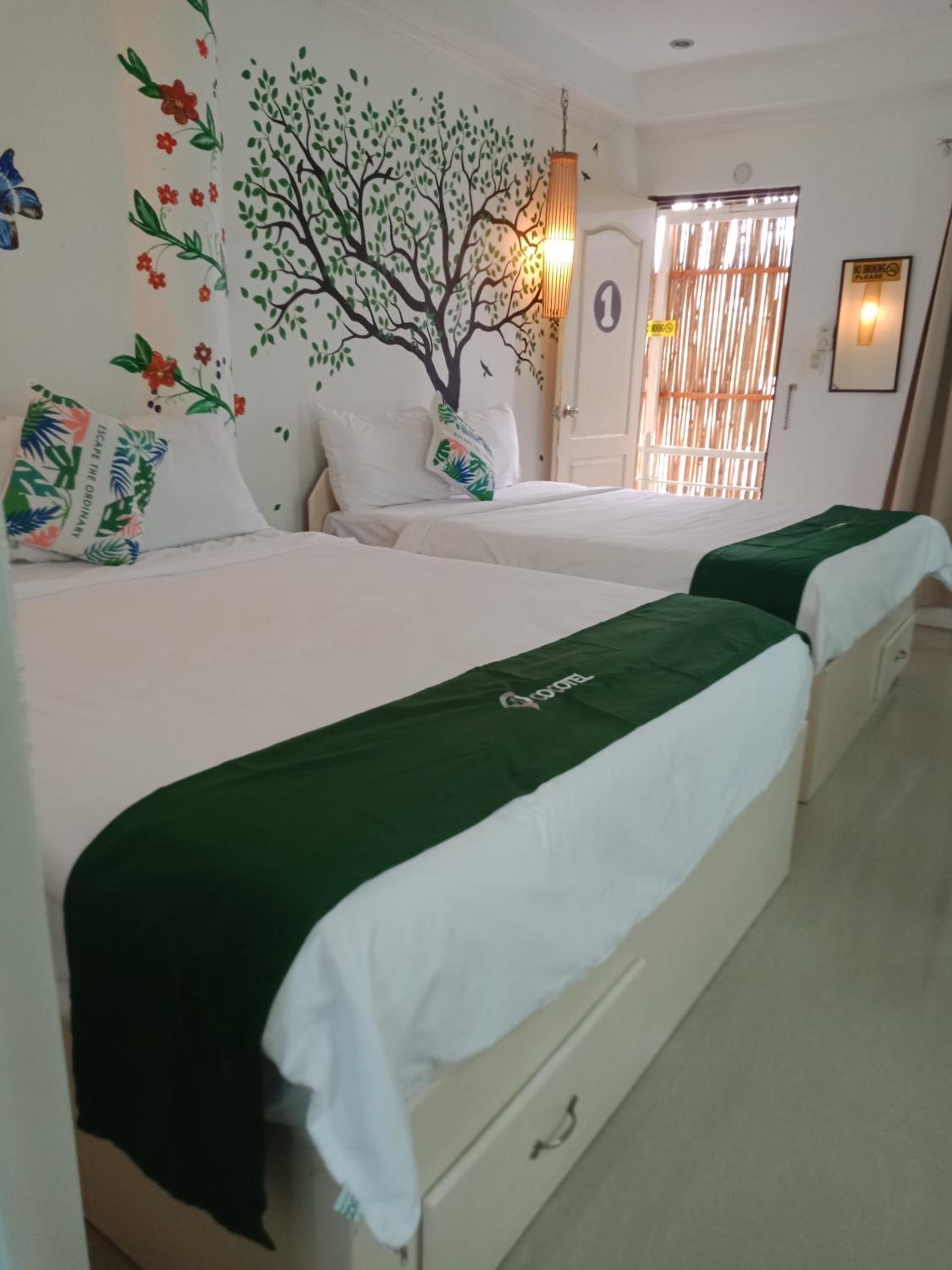 Deluxe Quadruple Room - Photo 8