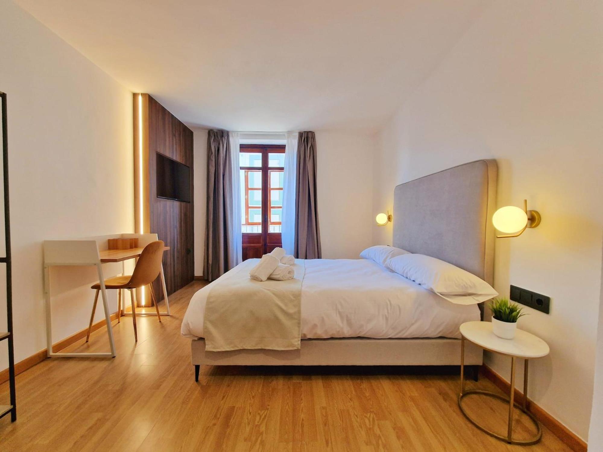 Standard Queen Room - Photo 10