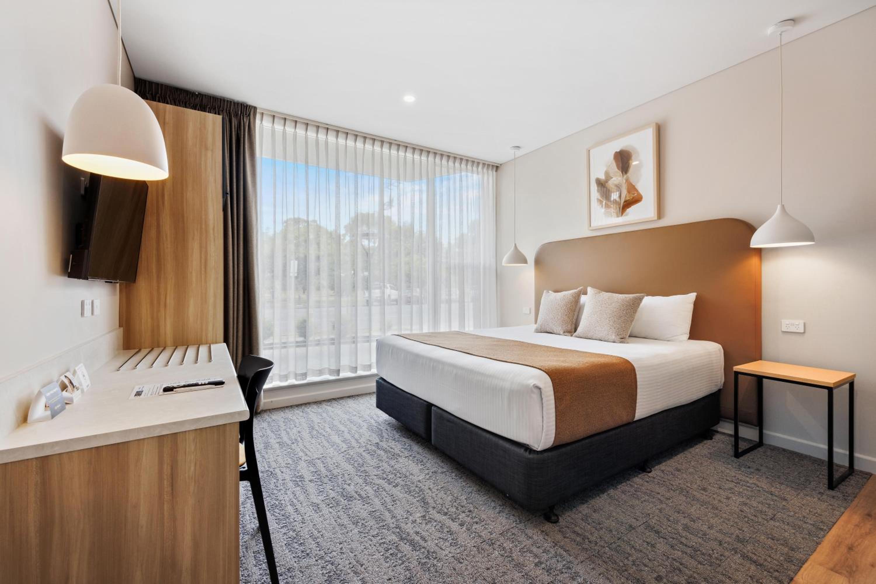King Executive Suite