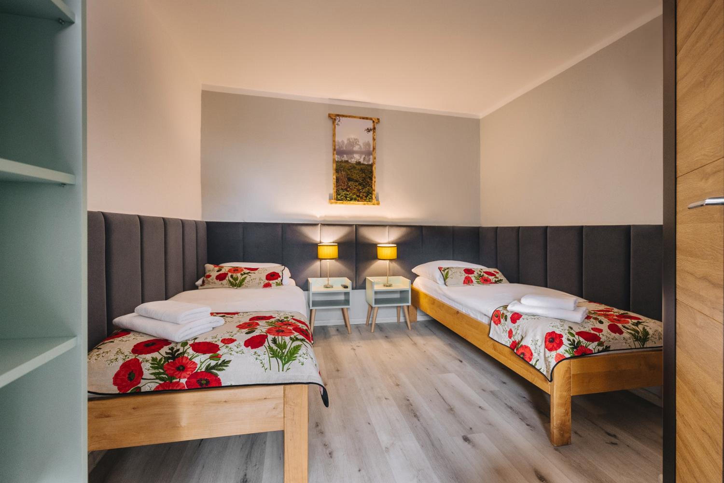 Double Room - Photo 17