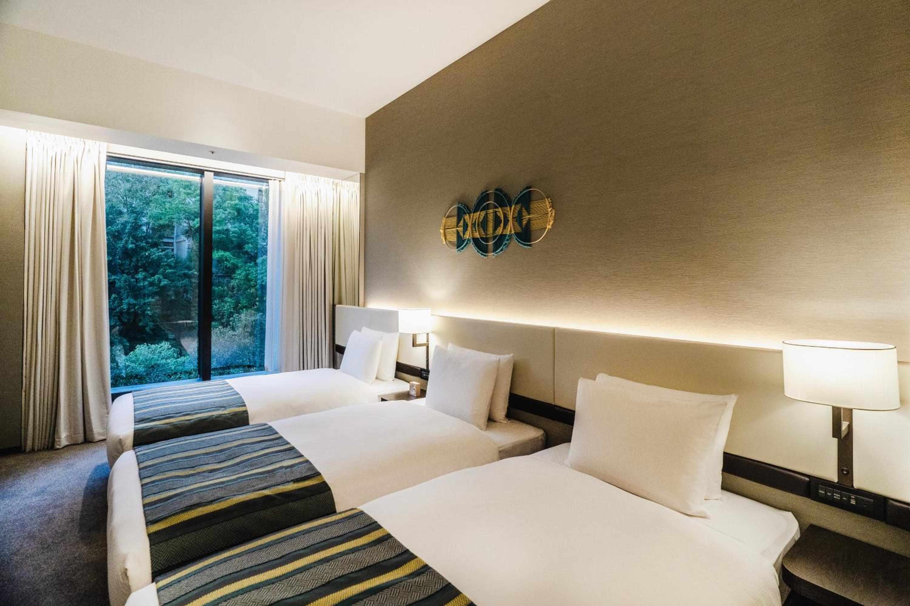 Deluxe, 3 beds