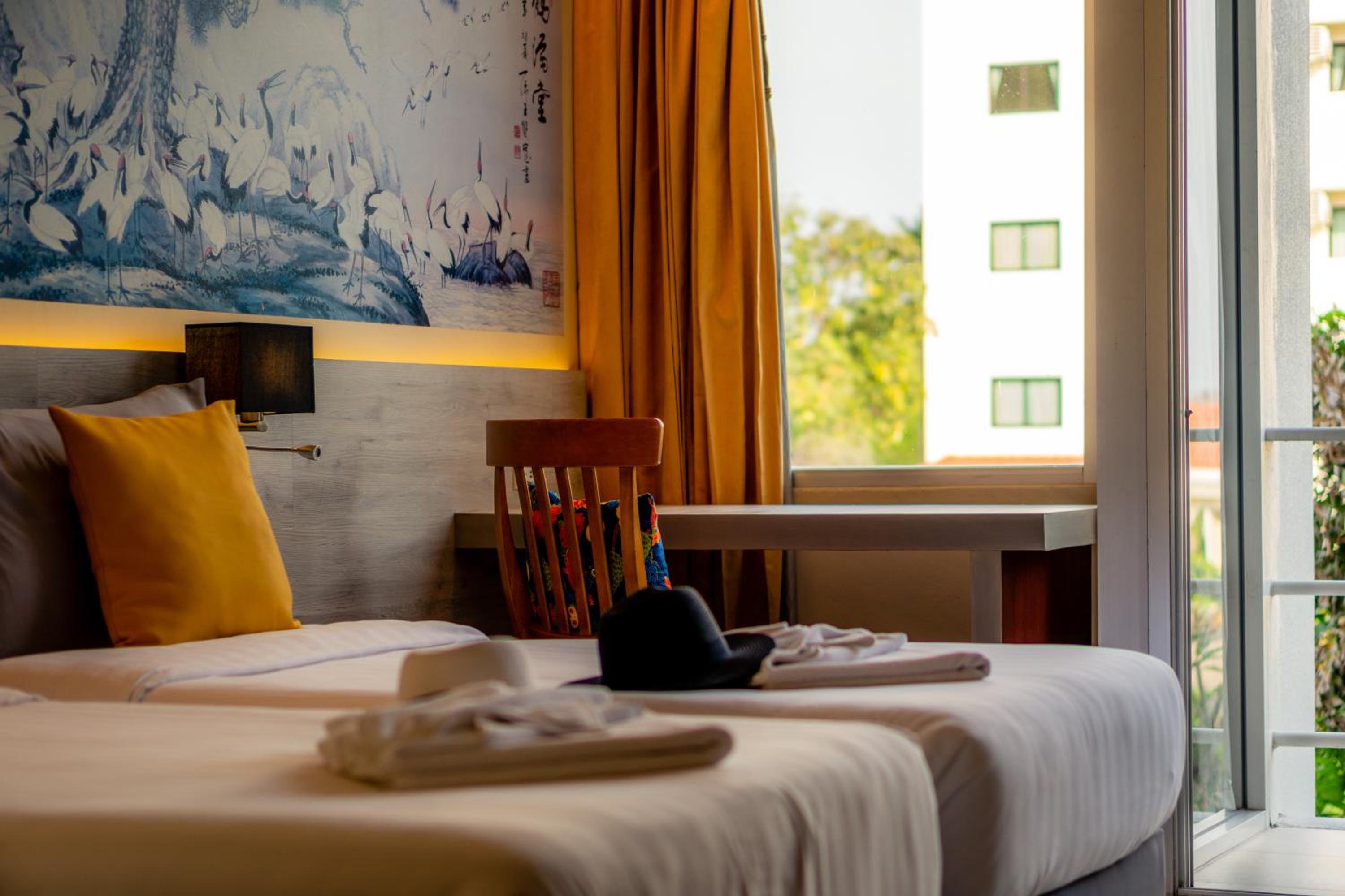 Double or Twin Room with Balcony - Photo 4