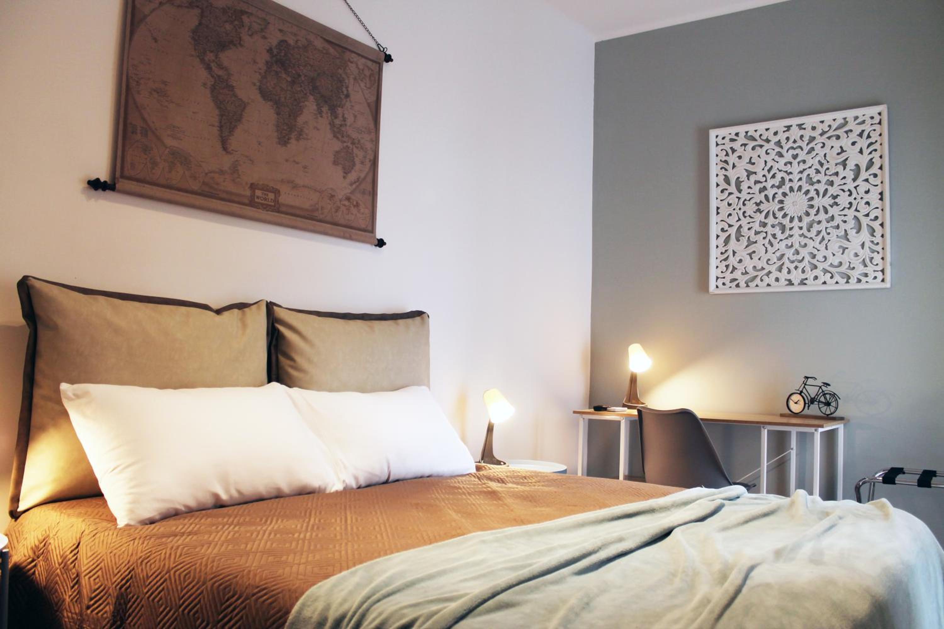 Standard Double Room with Shared Bathroom