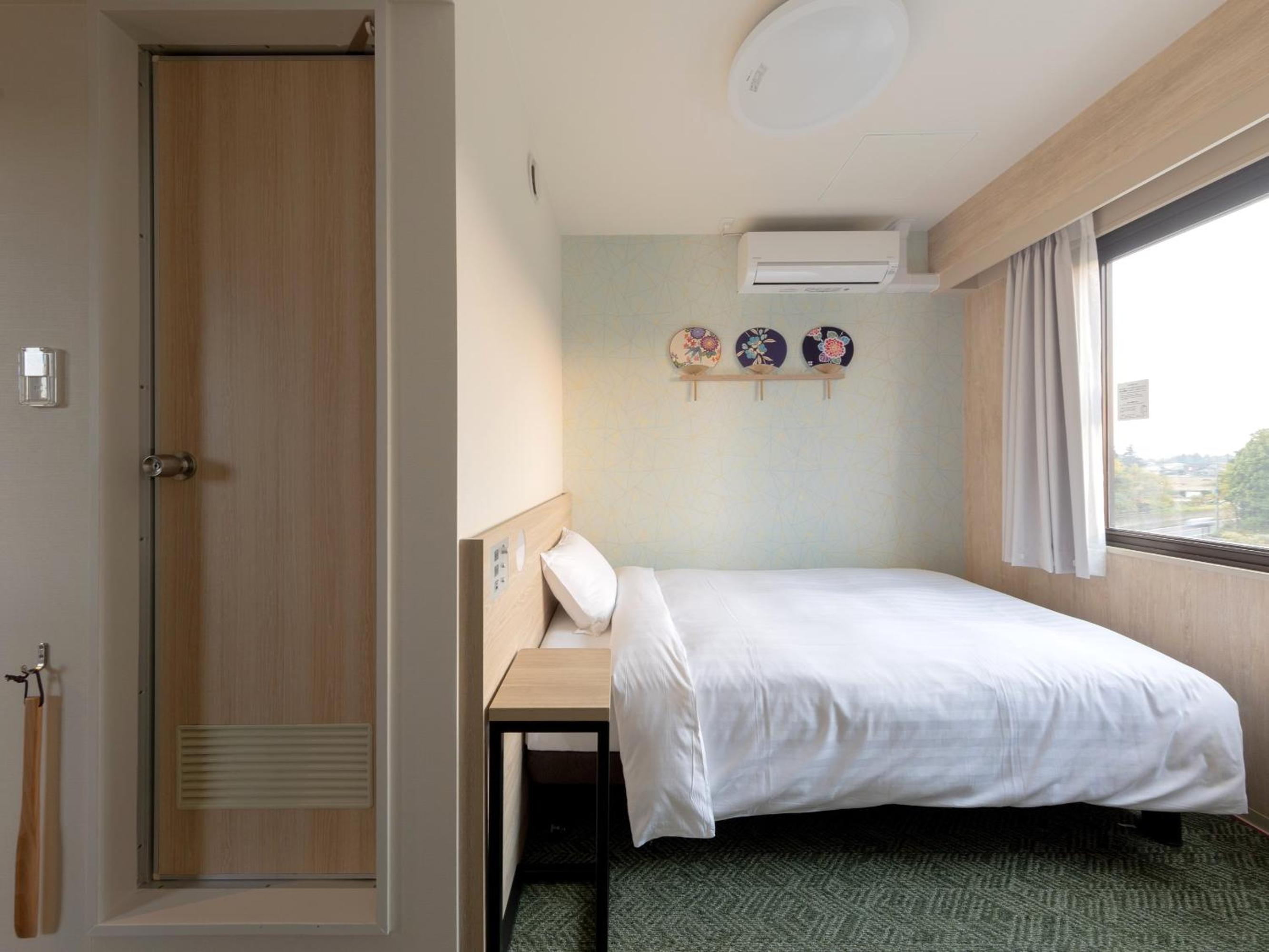 Single Room - Non-Smoking photo 2