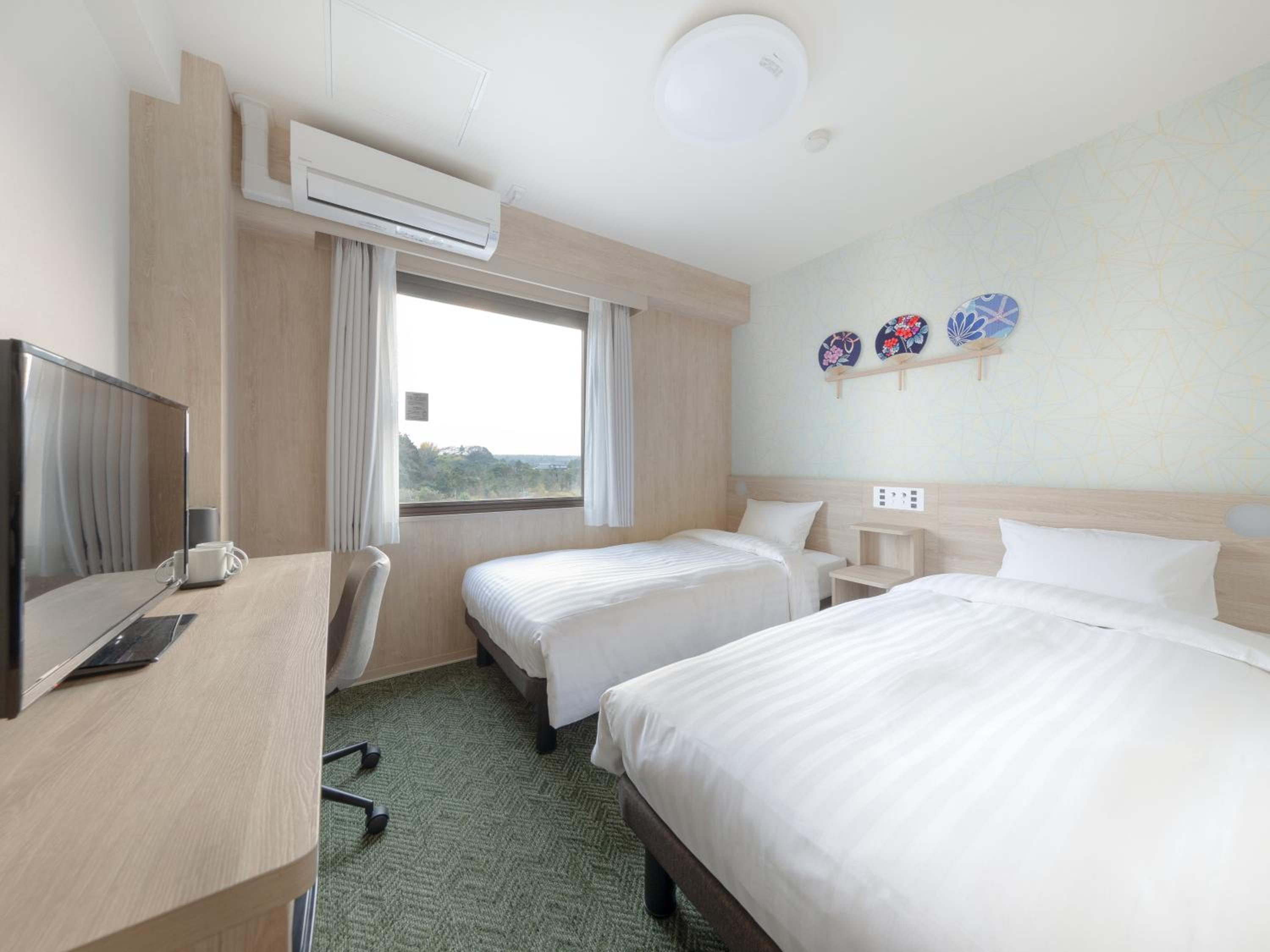 Twin Room - Smoking - Photo 1