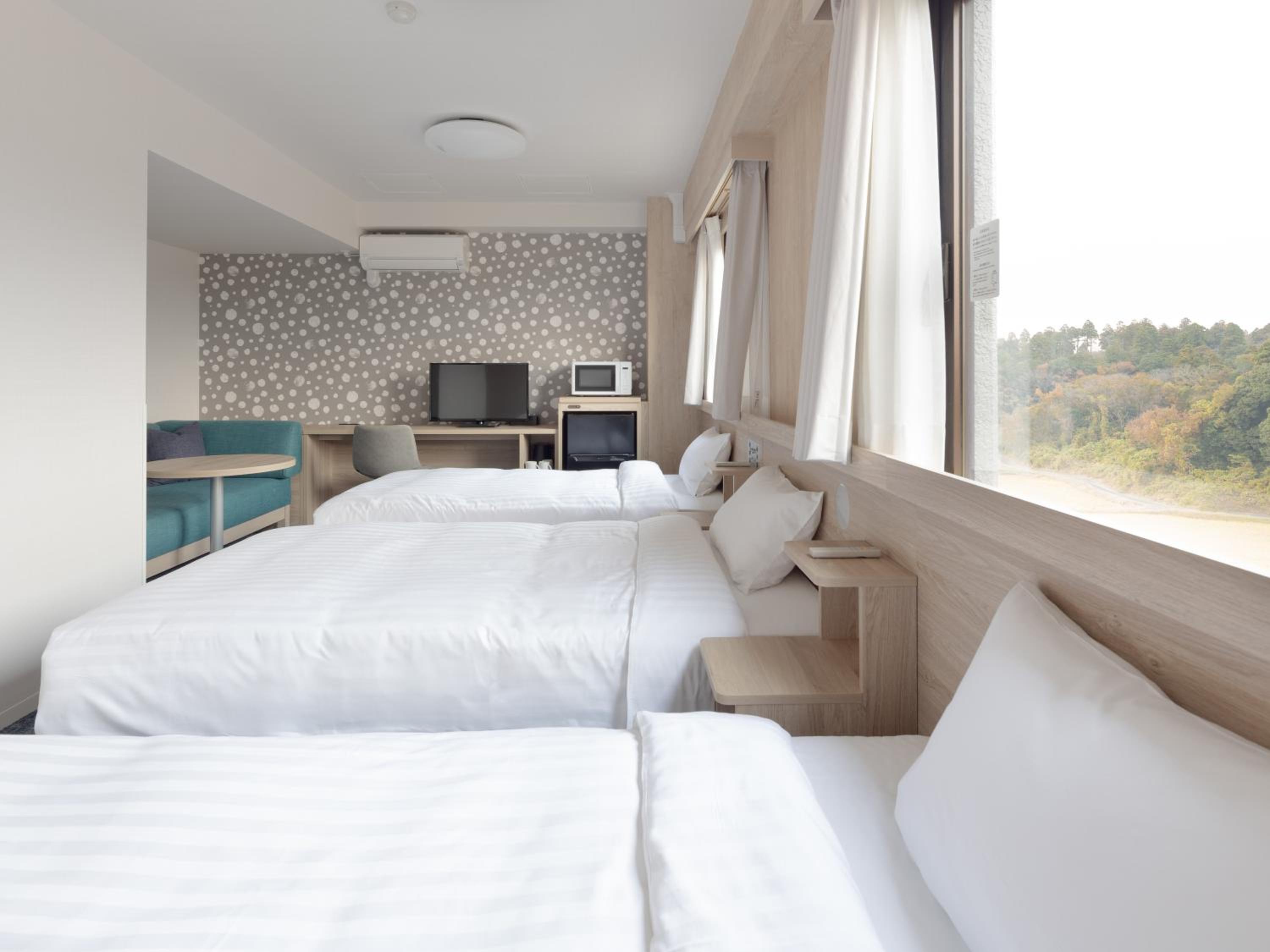 Triple Room - Non-Smoking - Photo 1