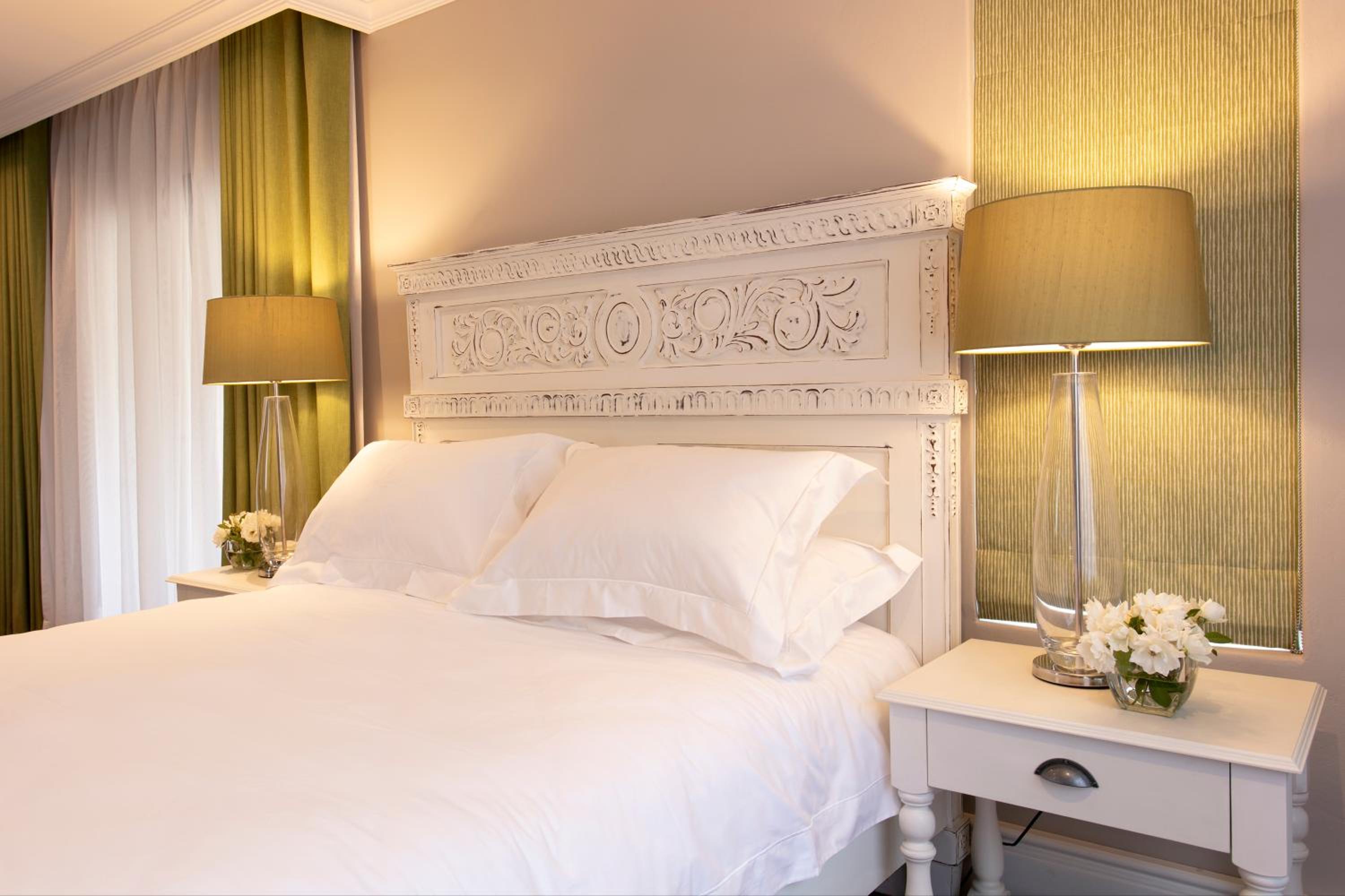 Superior Suite - Photo 10