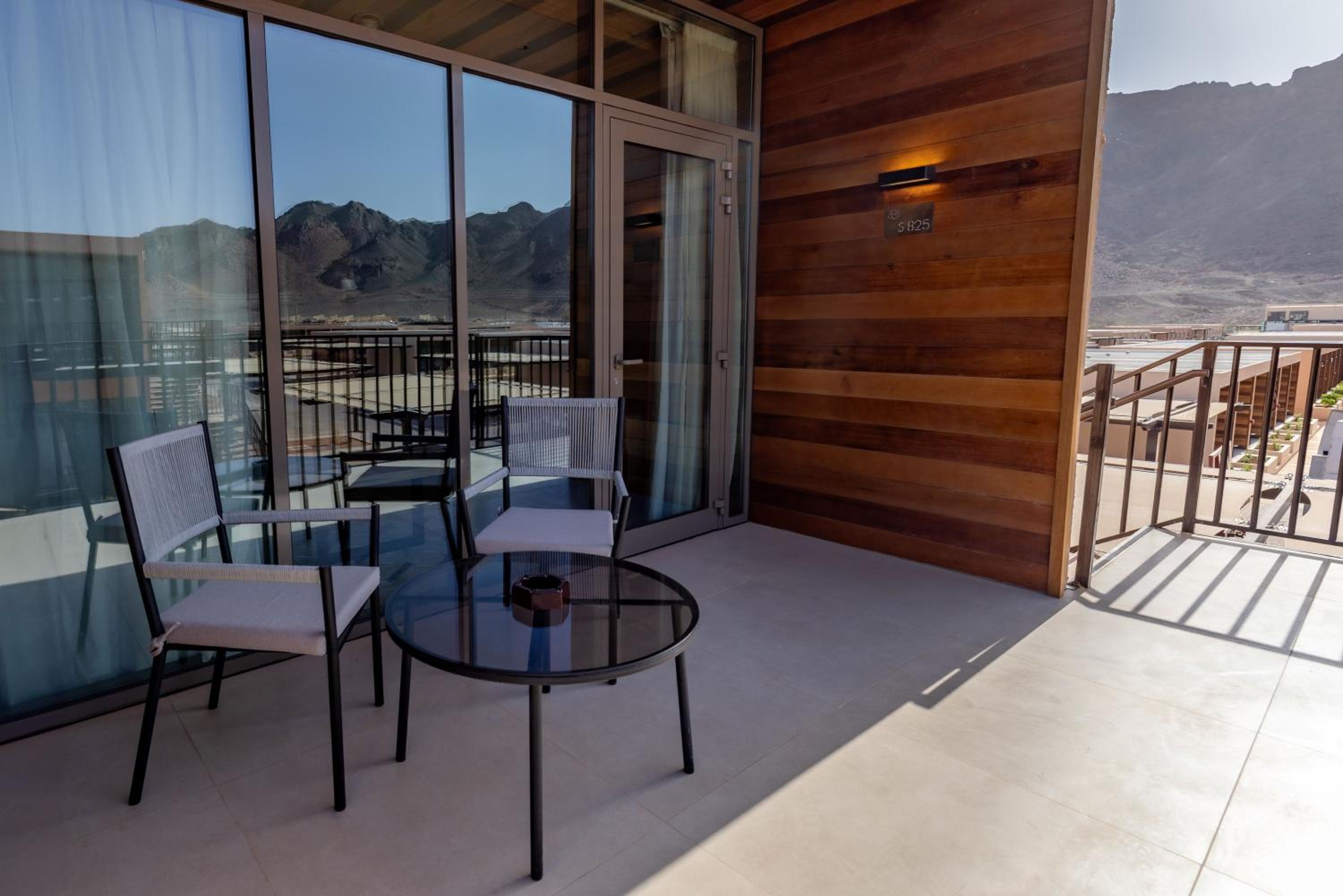 Deluxe Bungalow - Photo 2