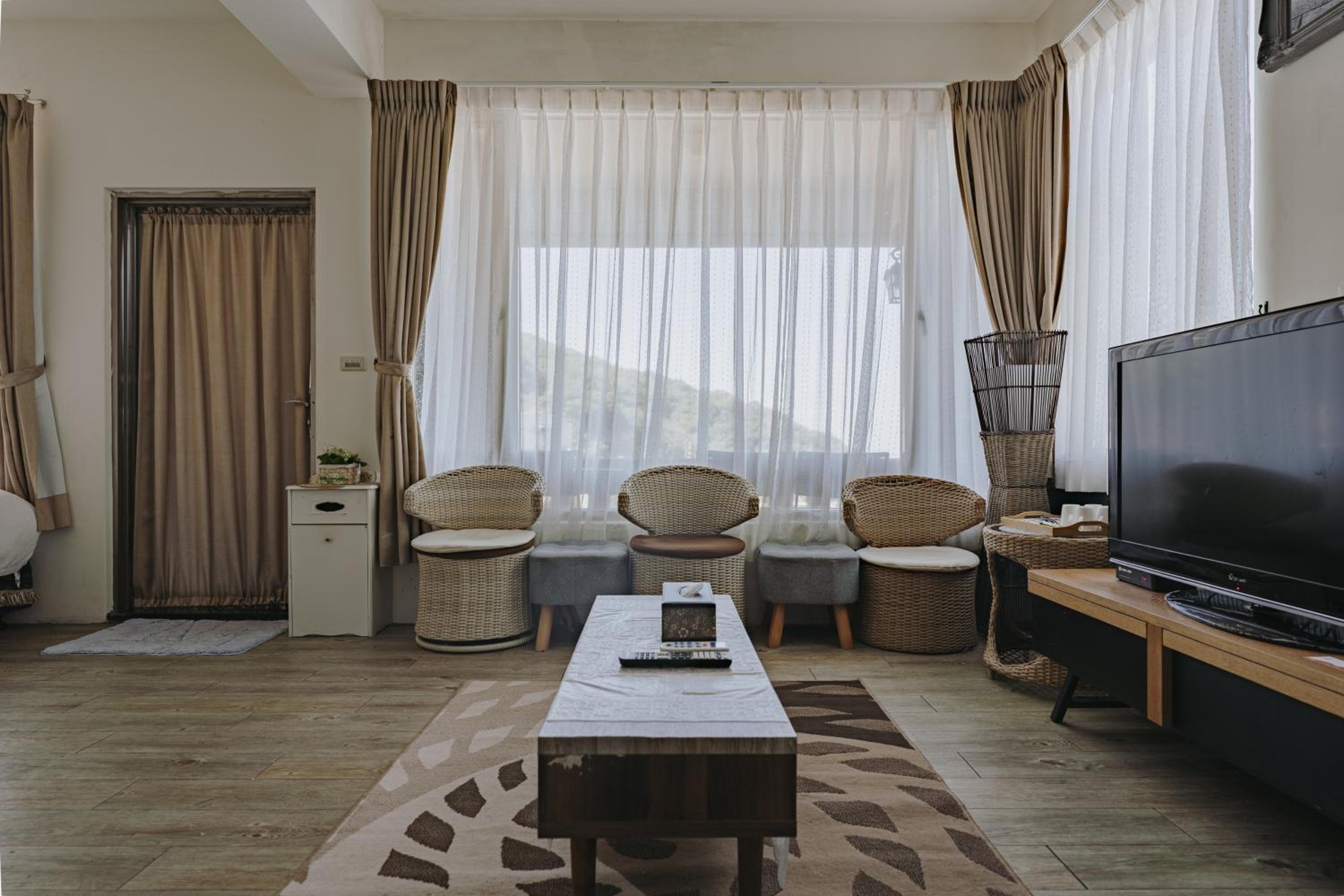 Quadruple Room with Private Bathroom - Photo 4