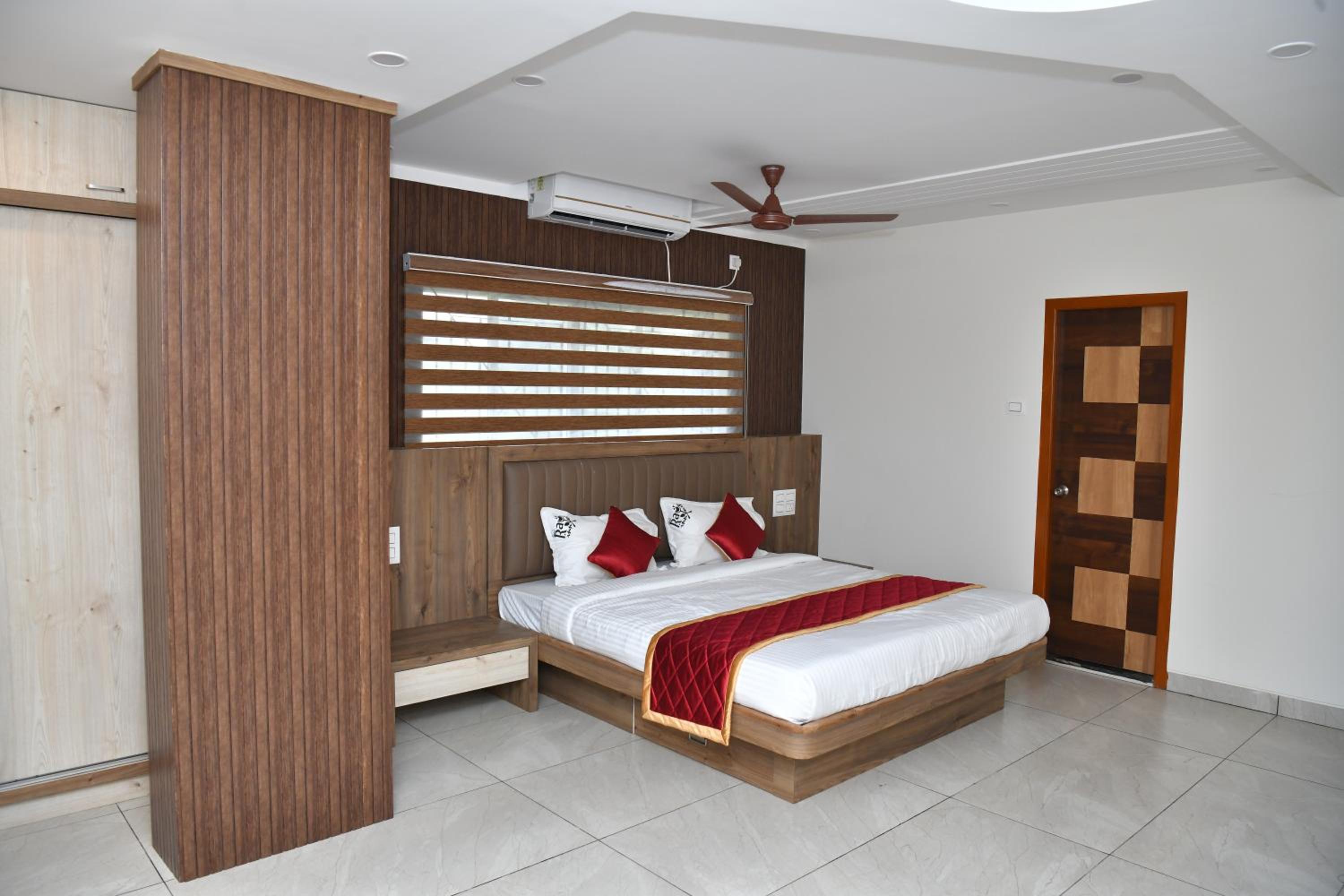 Family Suite with Balcony photo 2