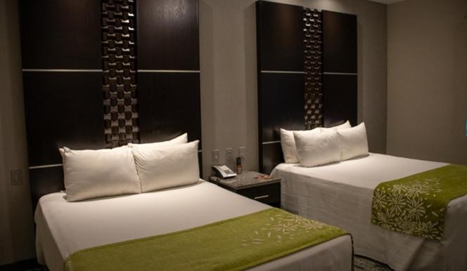 Standard Twin Room - Photo 2