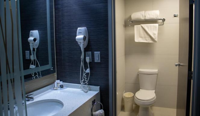 Standard Twin Room - Photo 5