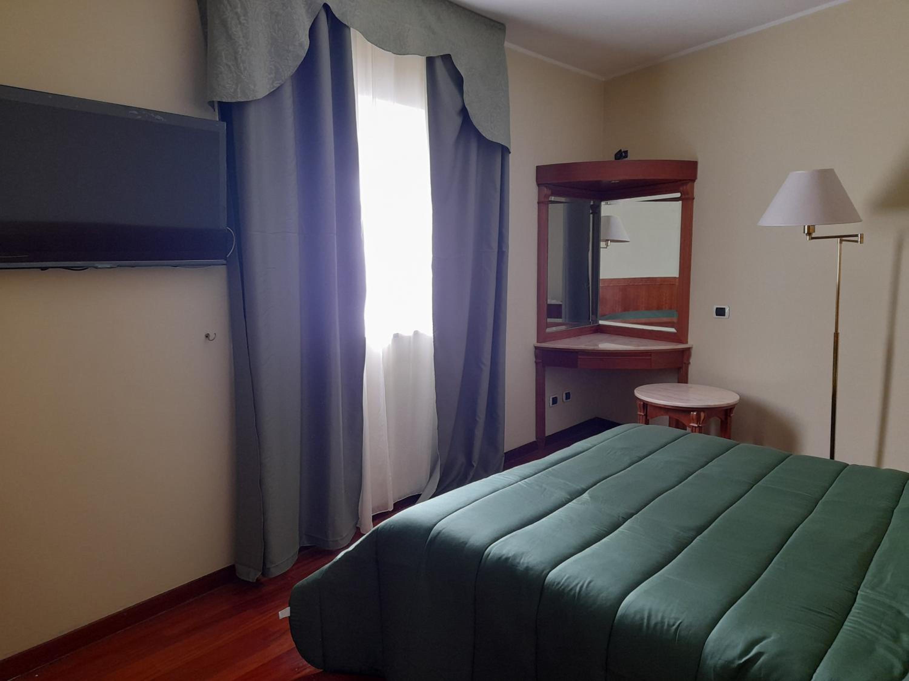 Double Room - Photo 1