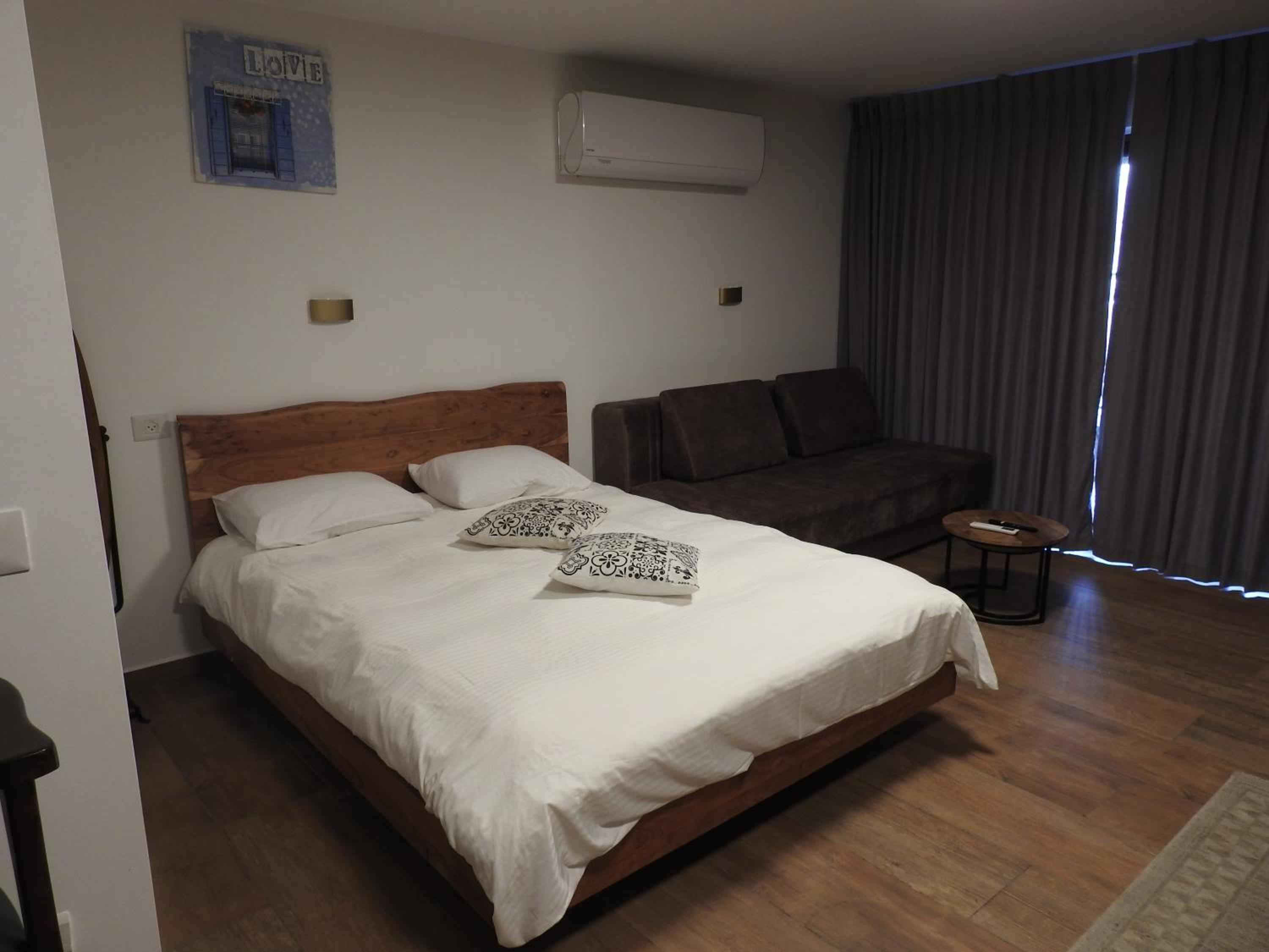 Double Room - Photo 35