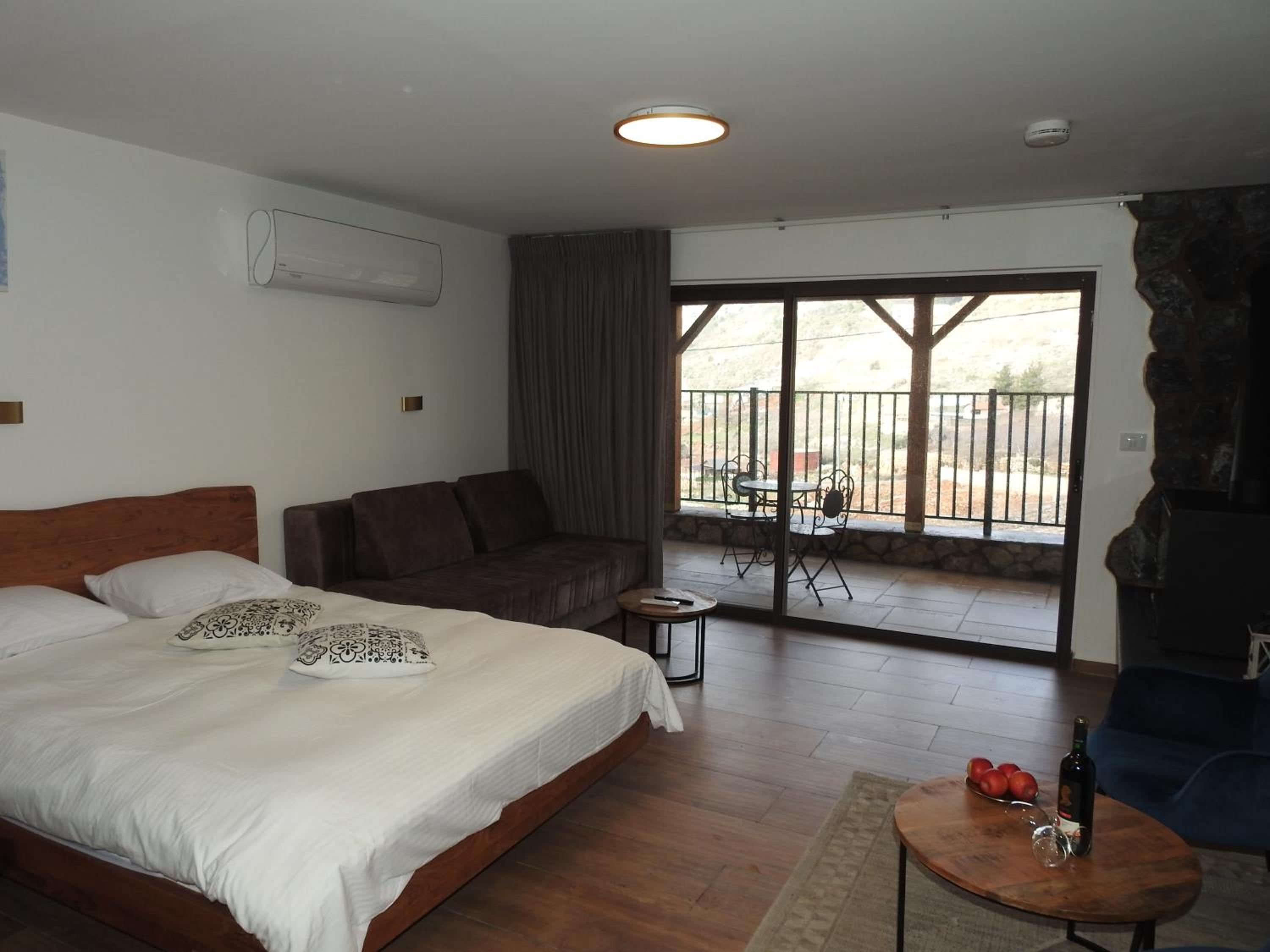 Double Room - Photo 36