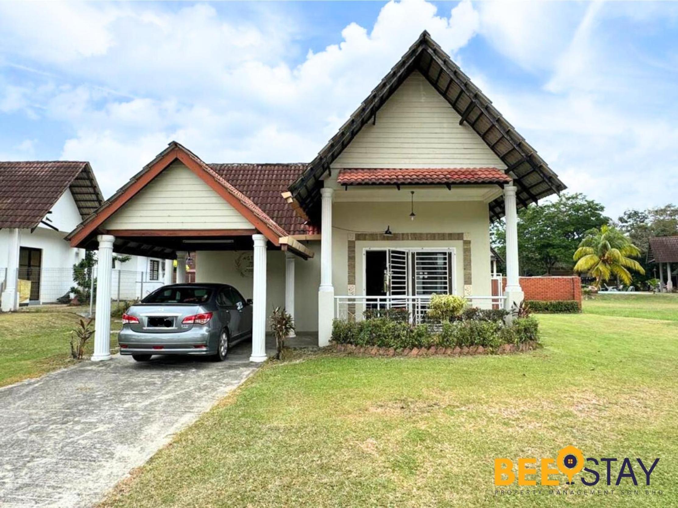 Villa photo 2