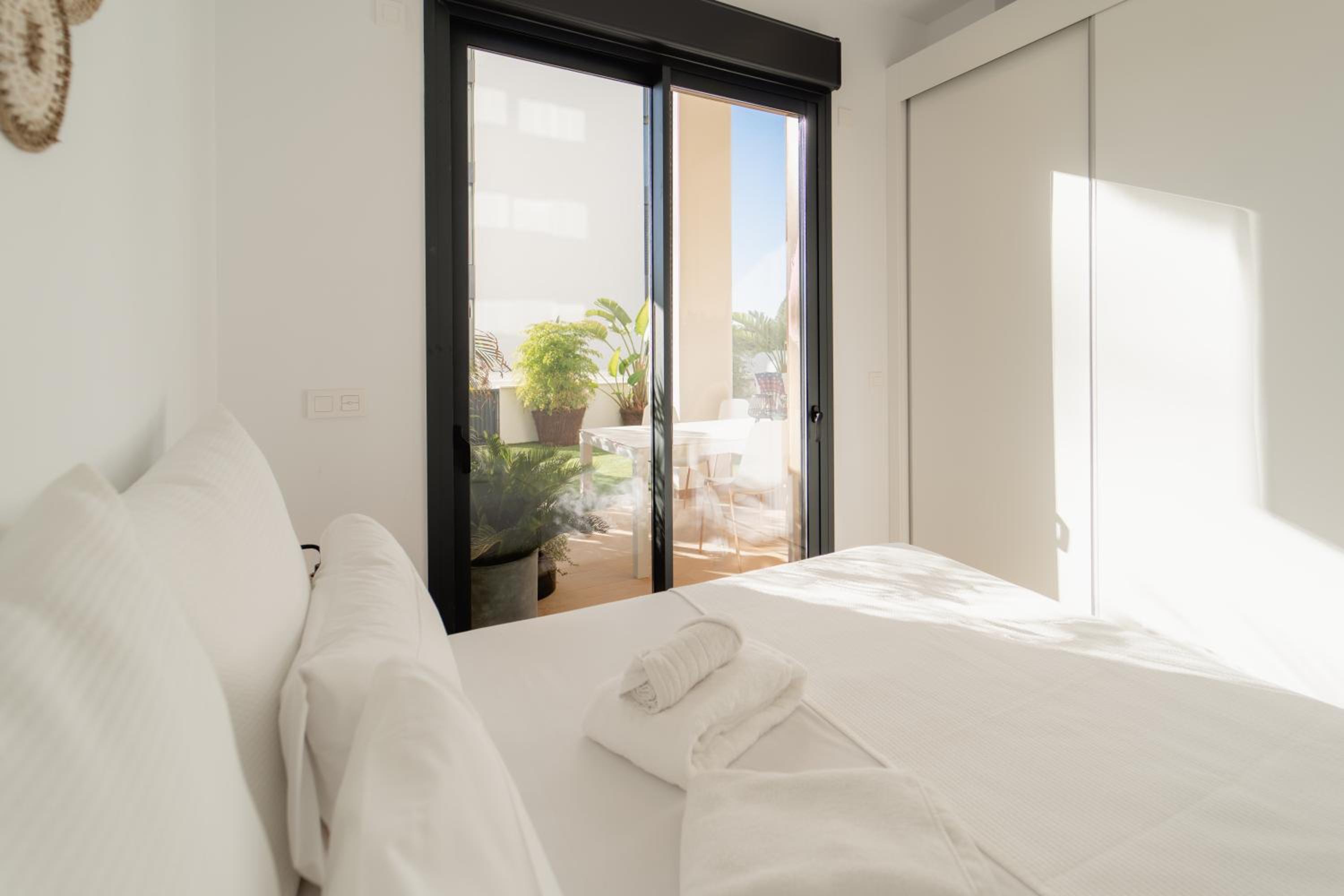 Apartamento 1 dormitorio con jardín