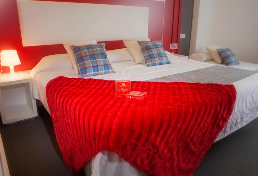 Double or Twin Room with Sea View photo 2
