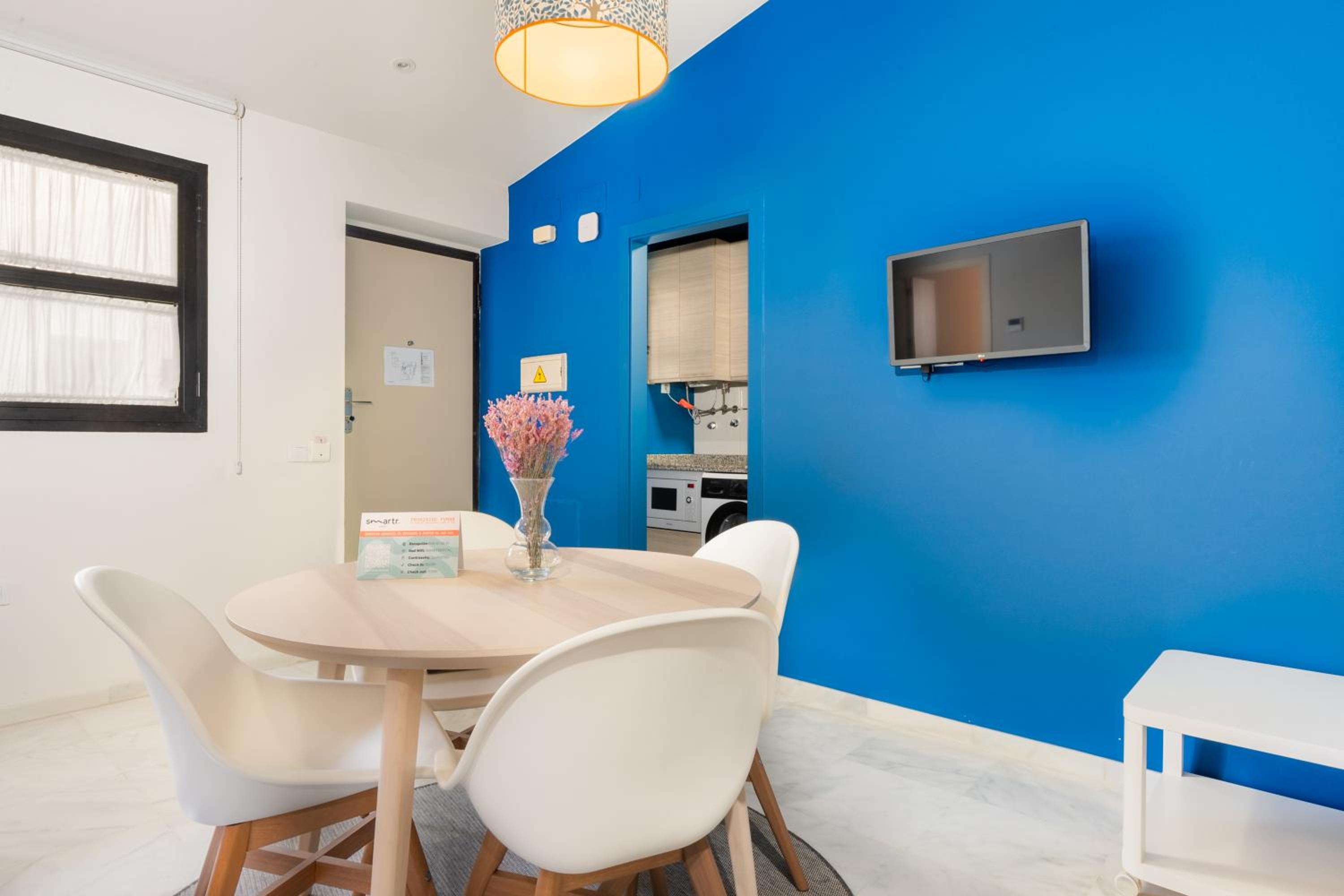 One-Bedroom Apartment - Photo 10
