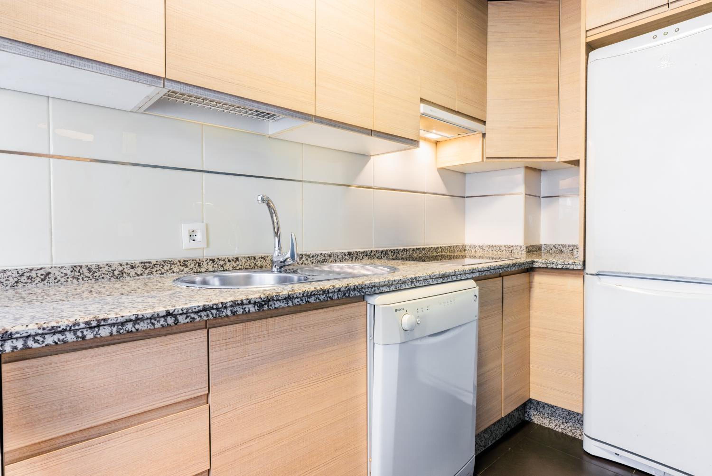 One-Bedroom Apartment - Photo 8