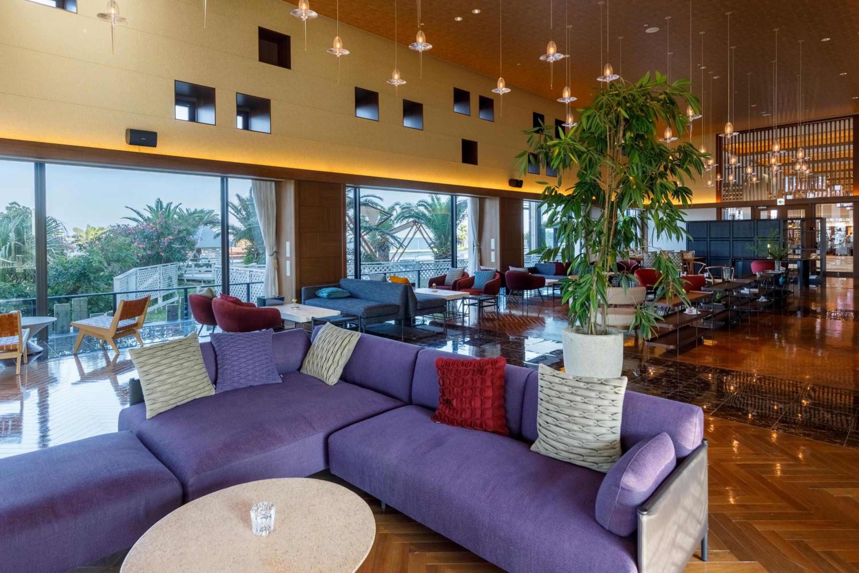 Club Room With Club Lounge Access photo 2