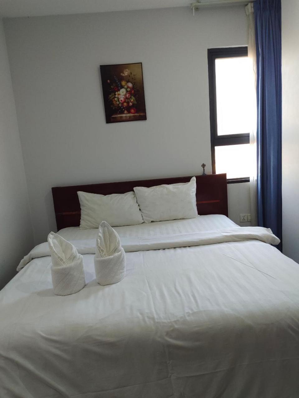 One-Bedroom Apartment - Photo 5