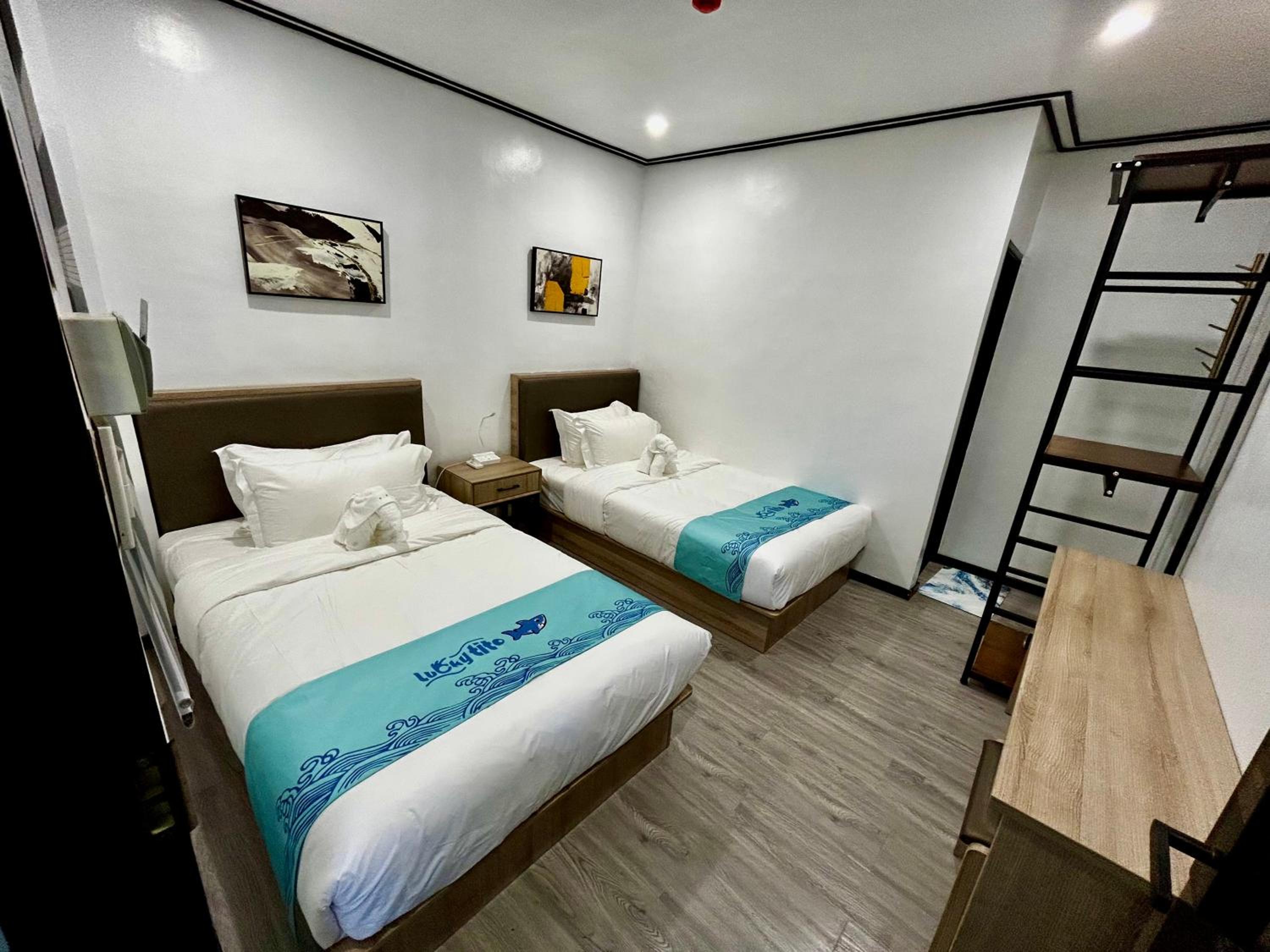 Twin Room - Photo 4