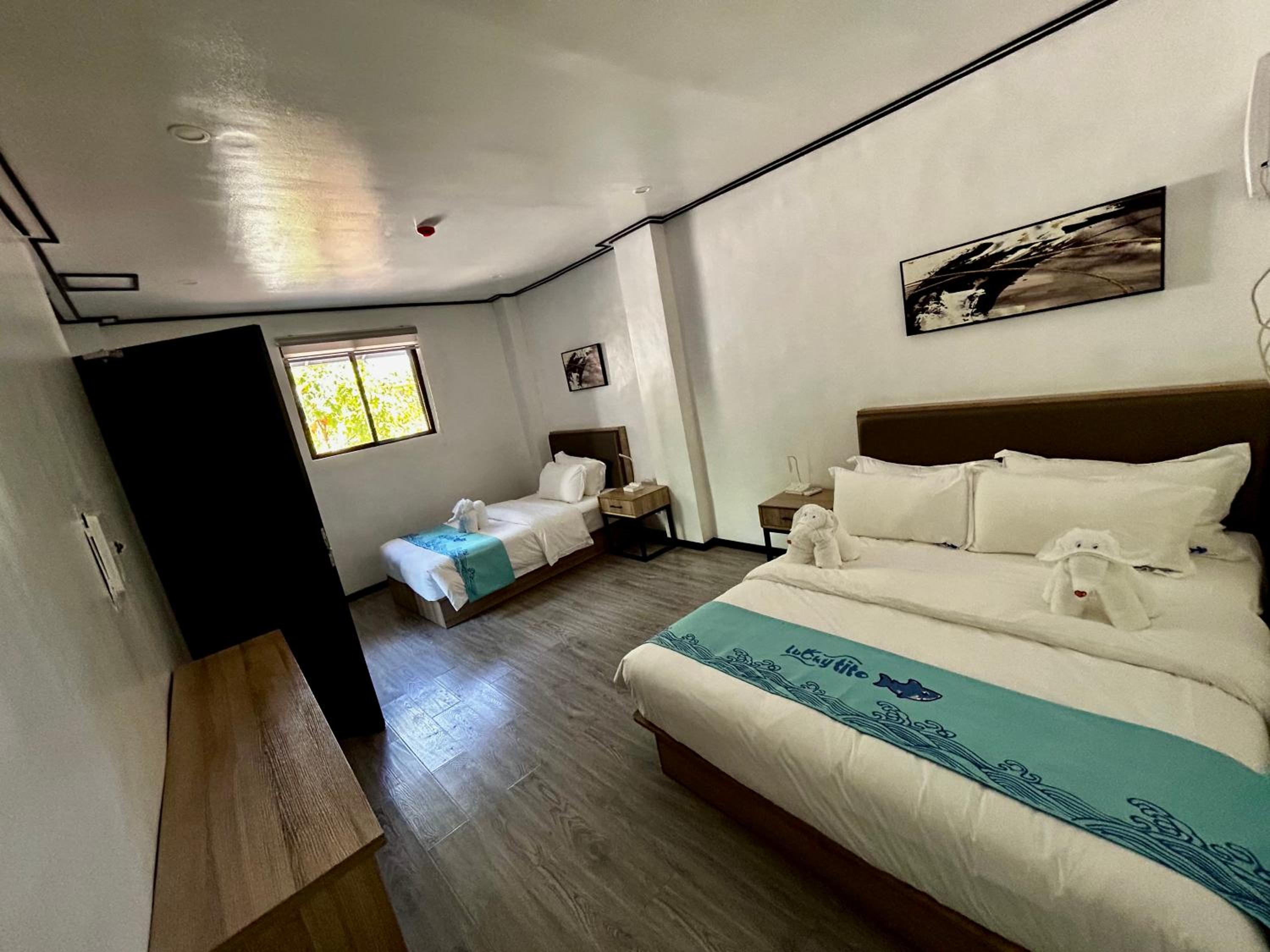 Family Room - Photo 1