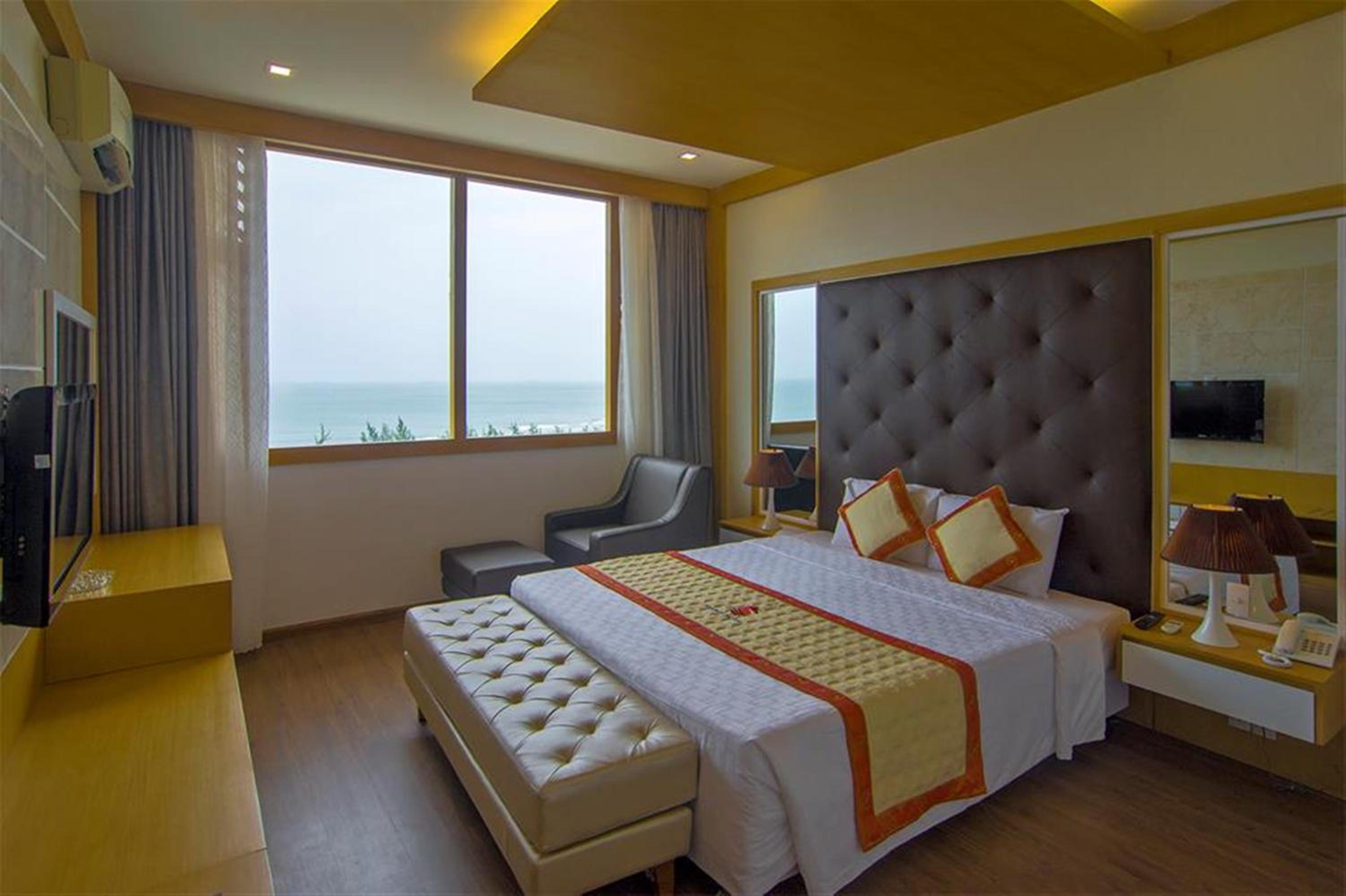Presidential Suite photo 1