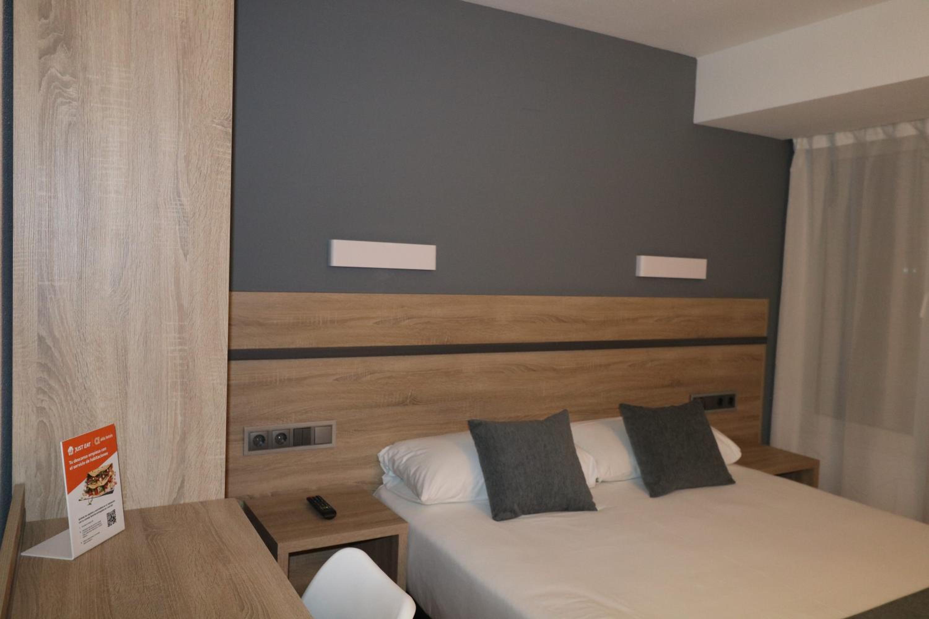Single Room photo 3