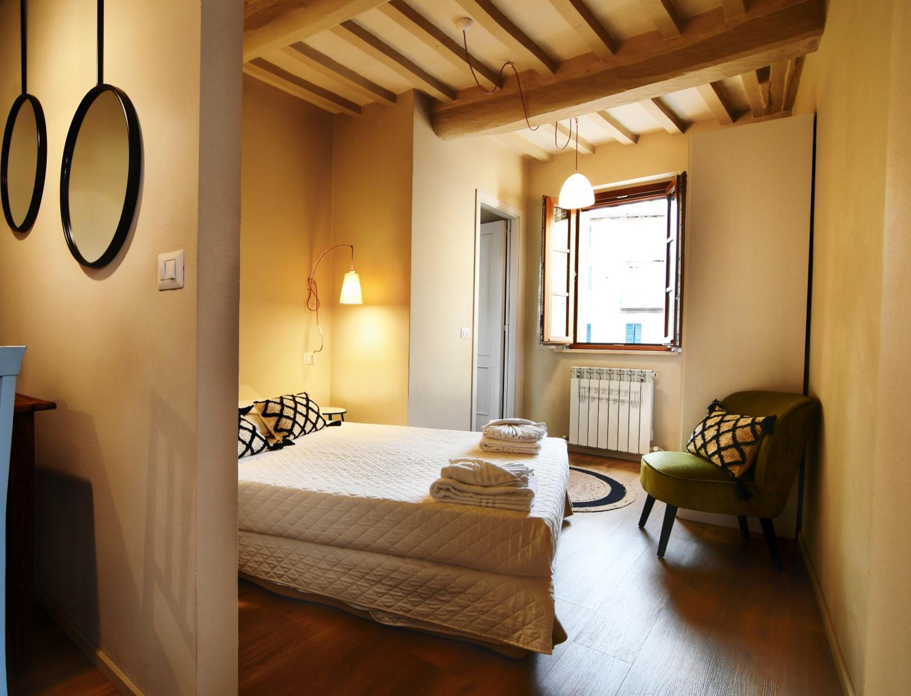 Studio Apartment photo 2