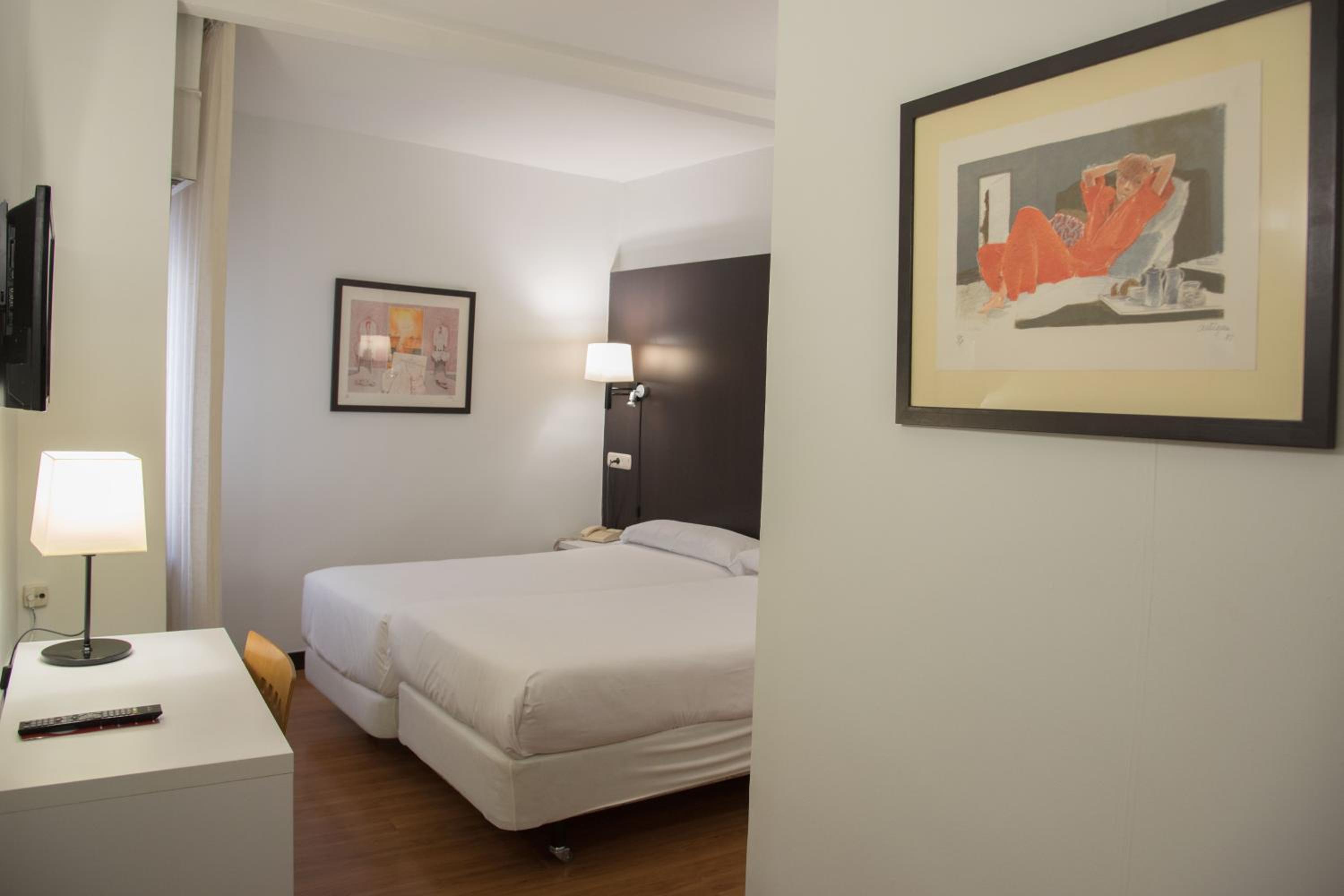 Habitación Doble (1-2 Adultos)