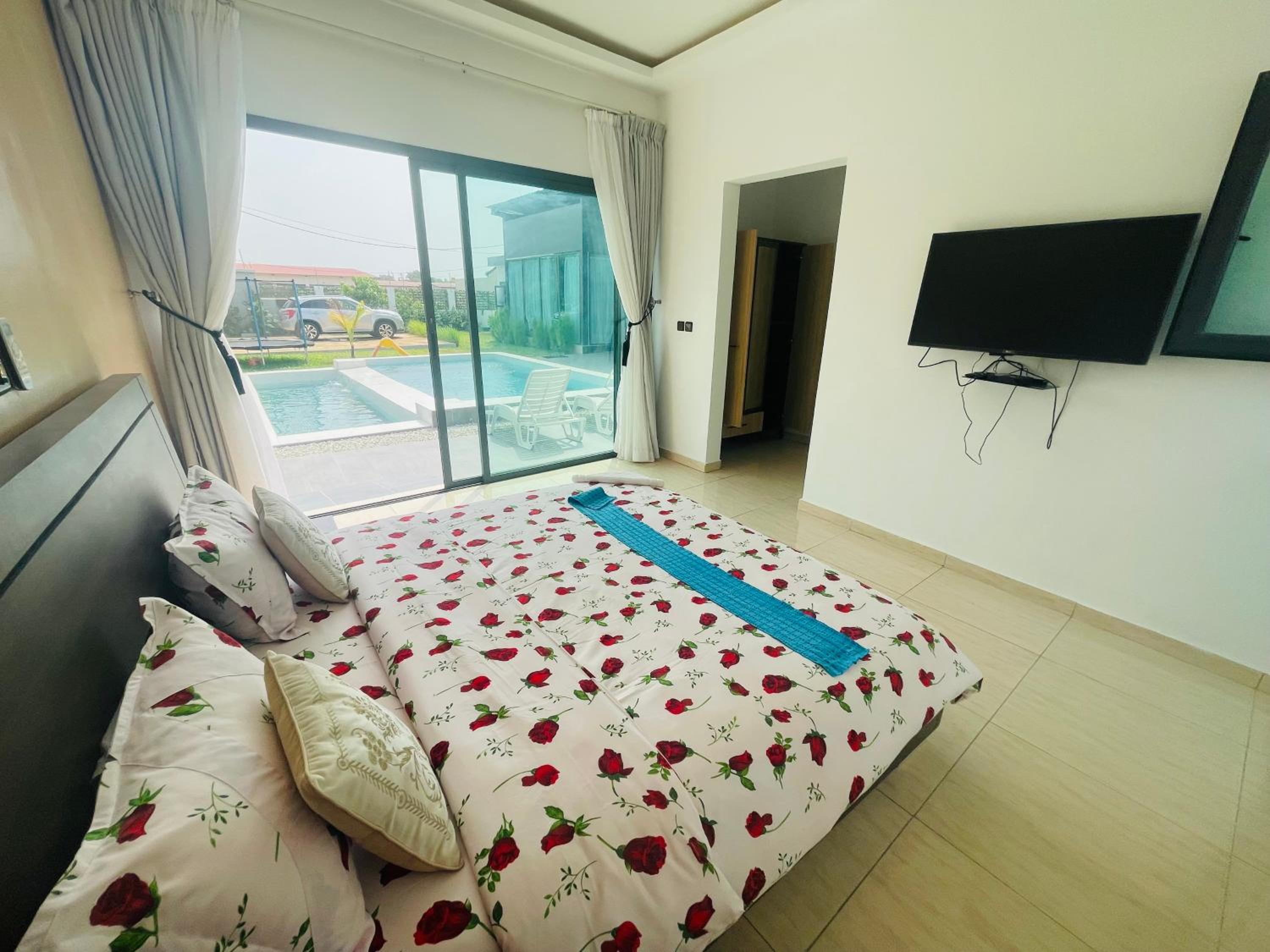 Villa with Private Pool photo 1