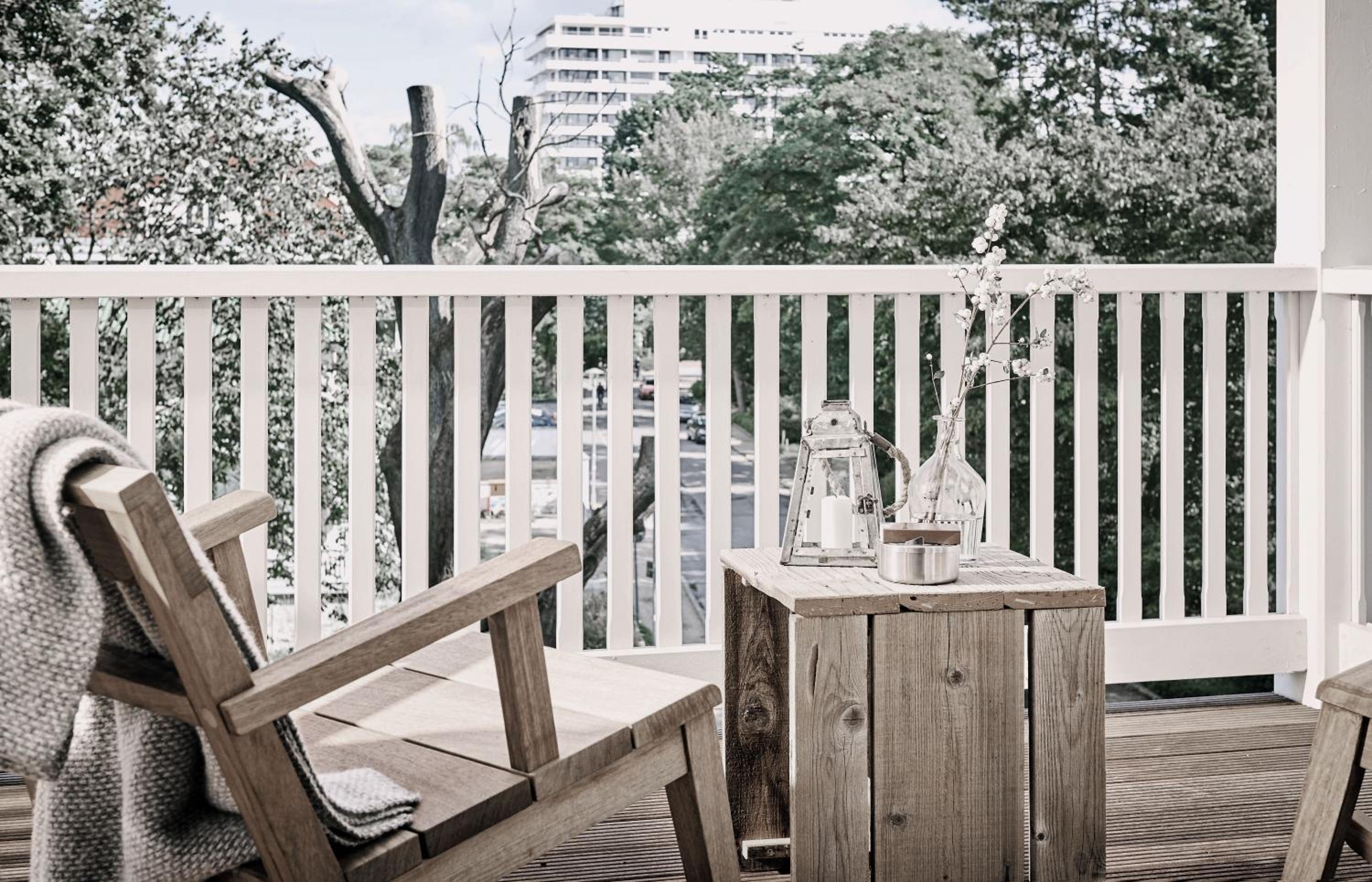 Pure Room mit Balkon thumbnail 5