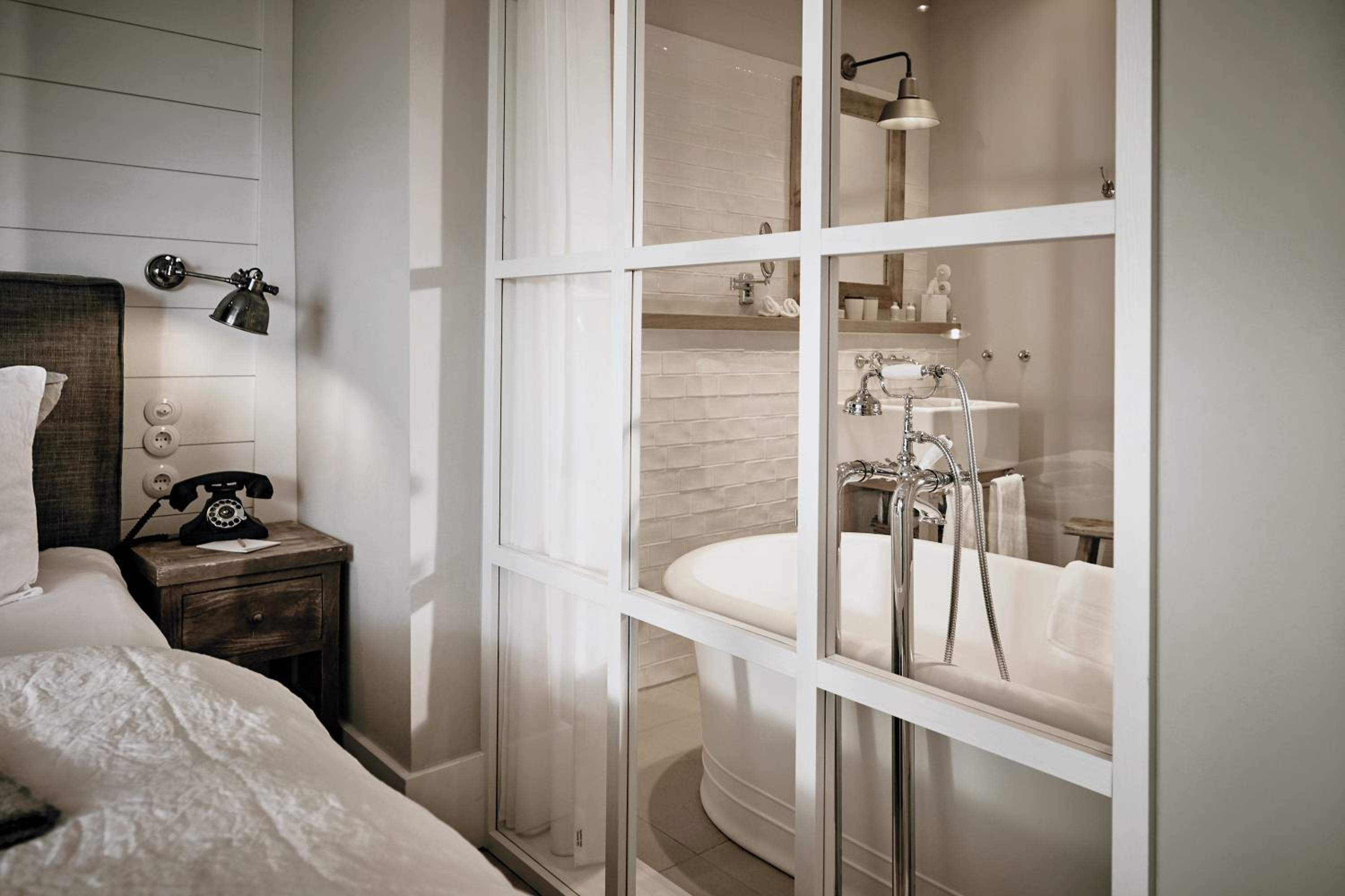 Classic Room with Balcony