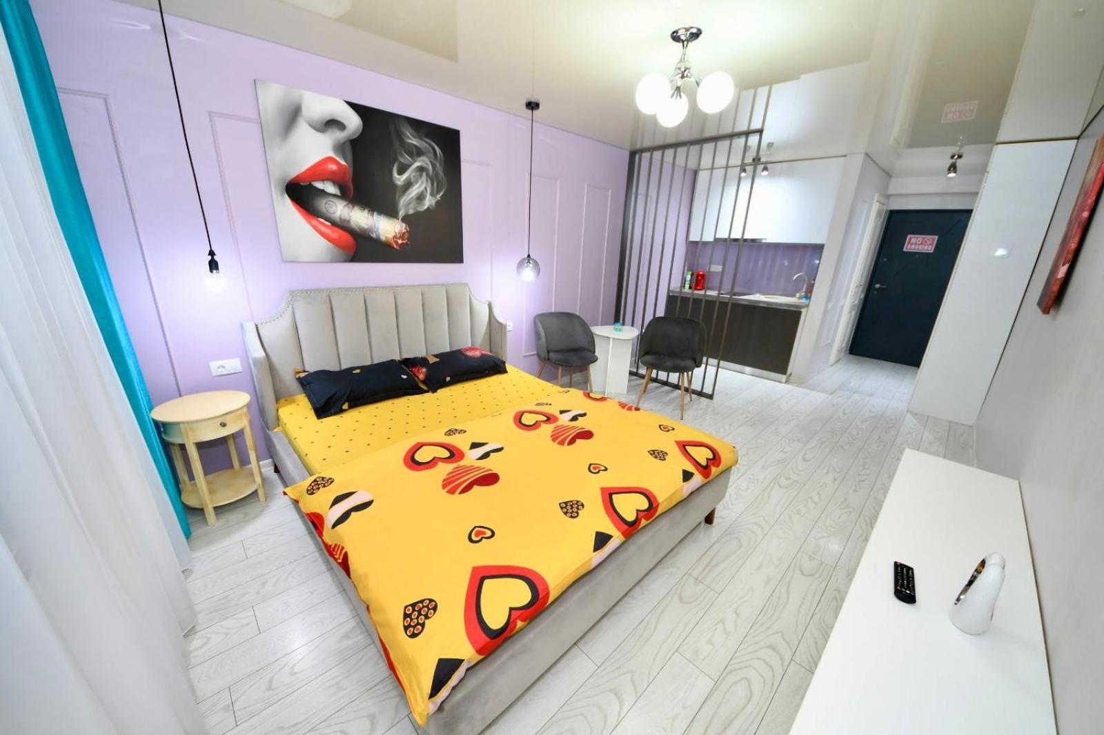 One-Bedroom Apartment photo 1