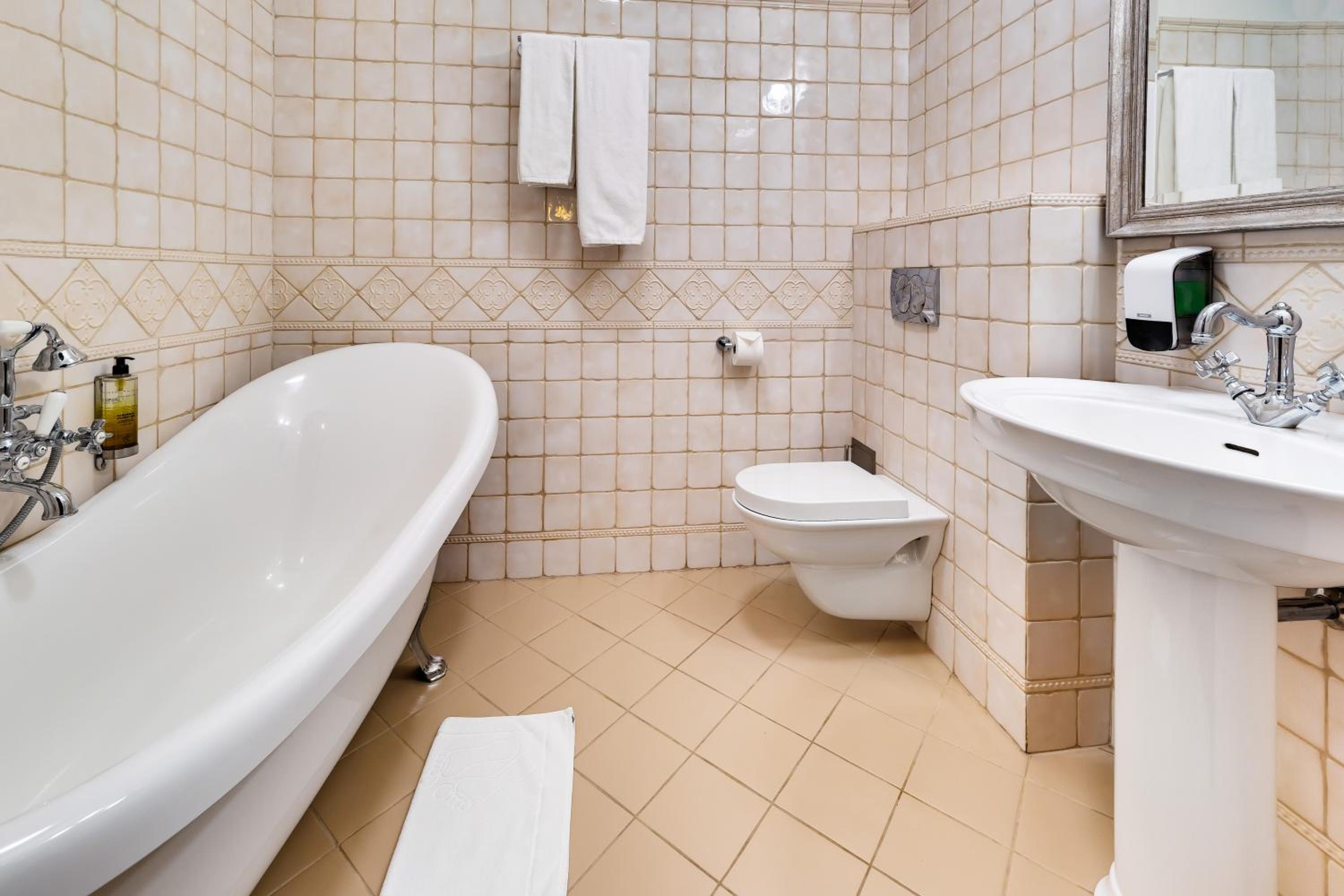 Apartment - Photo 3
