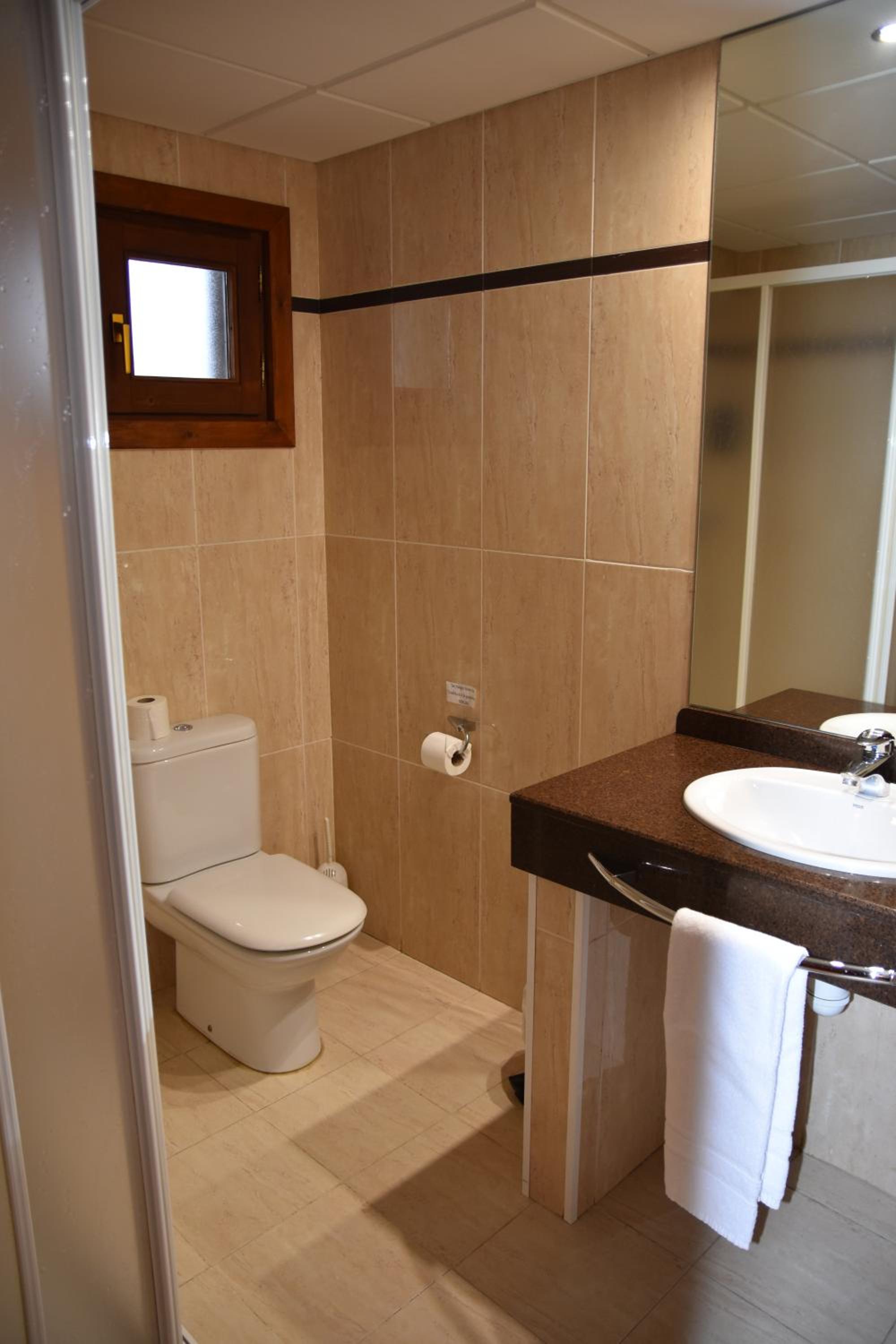 Double or Twin Room photo 2
