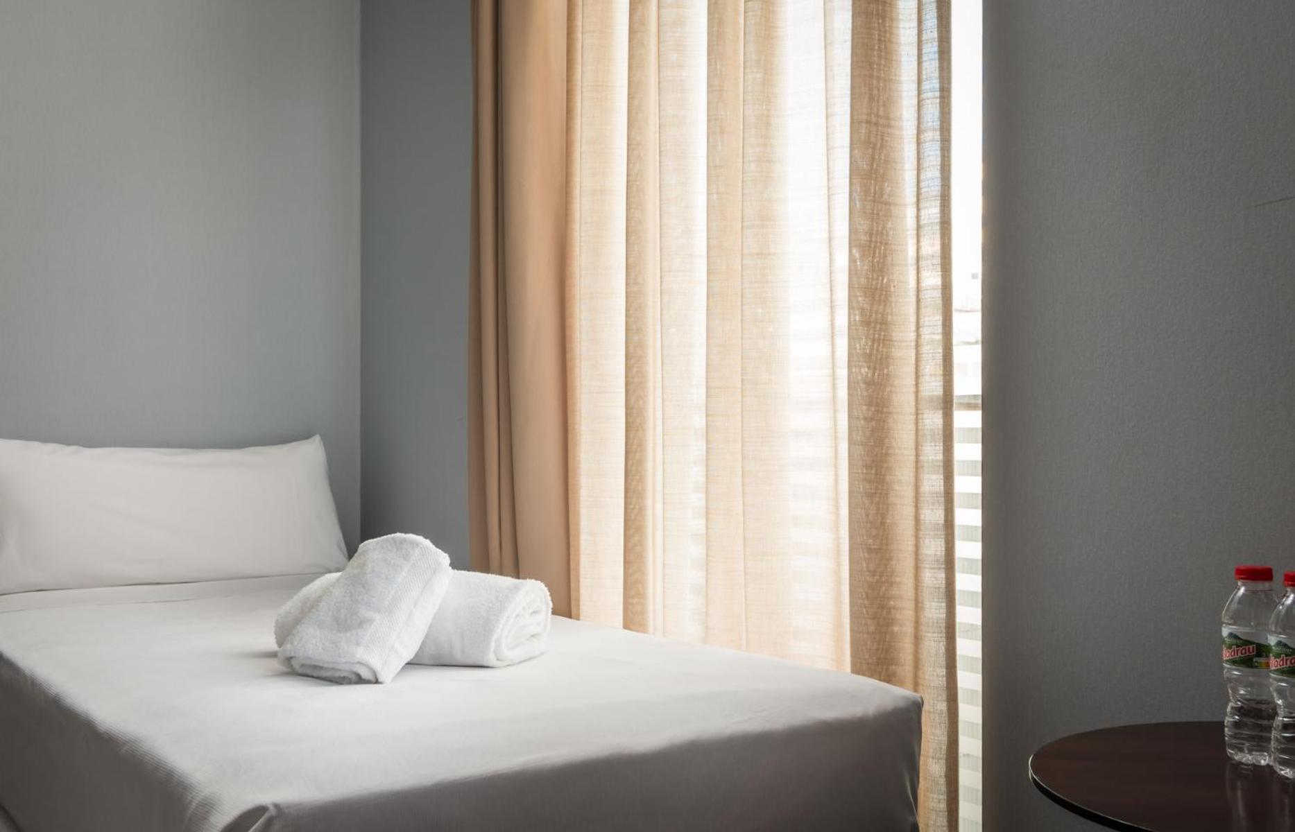 Triple Room (2 Adults + 1 Child) - Photo 6