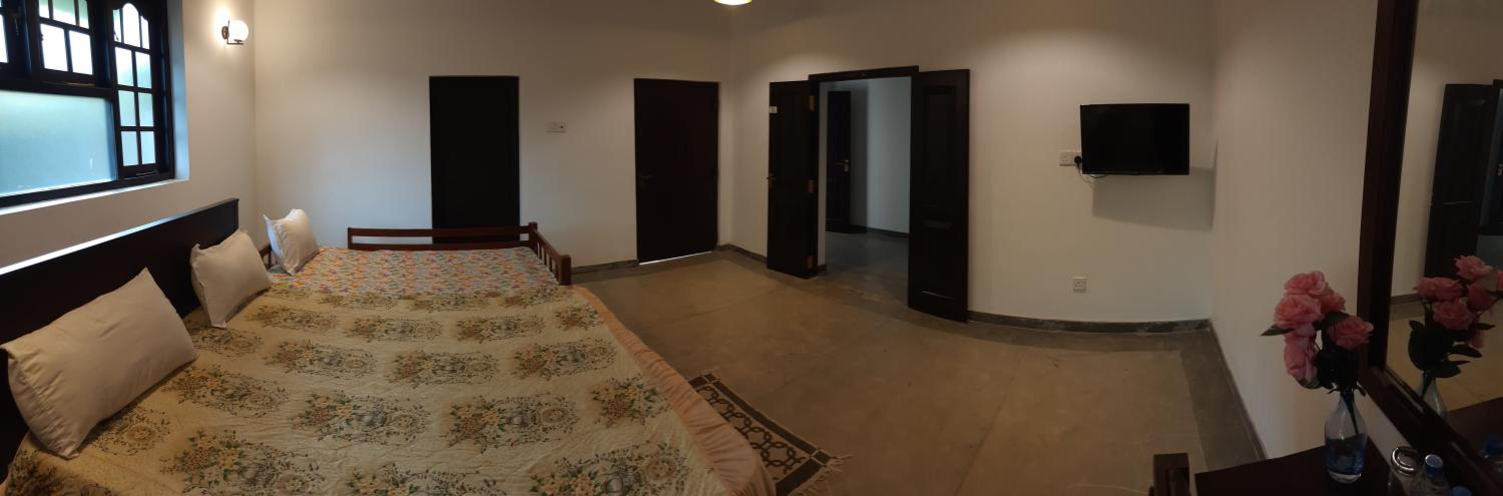 Family Room photo 3