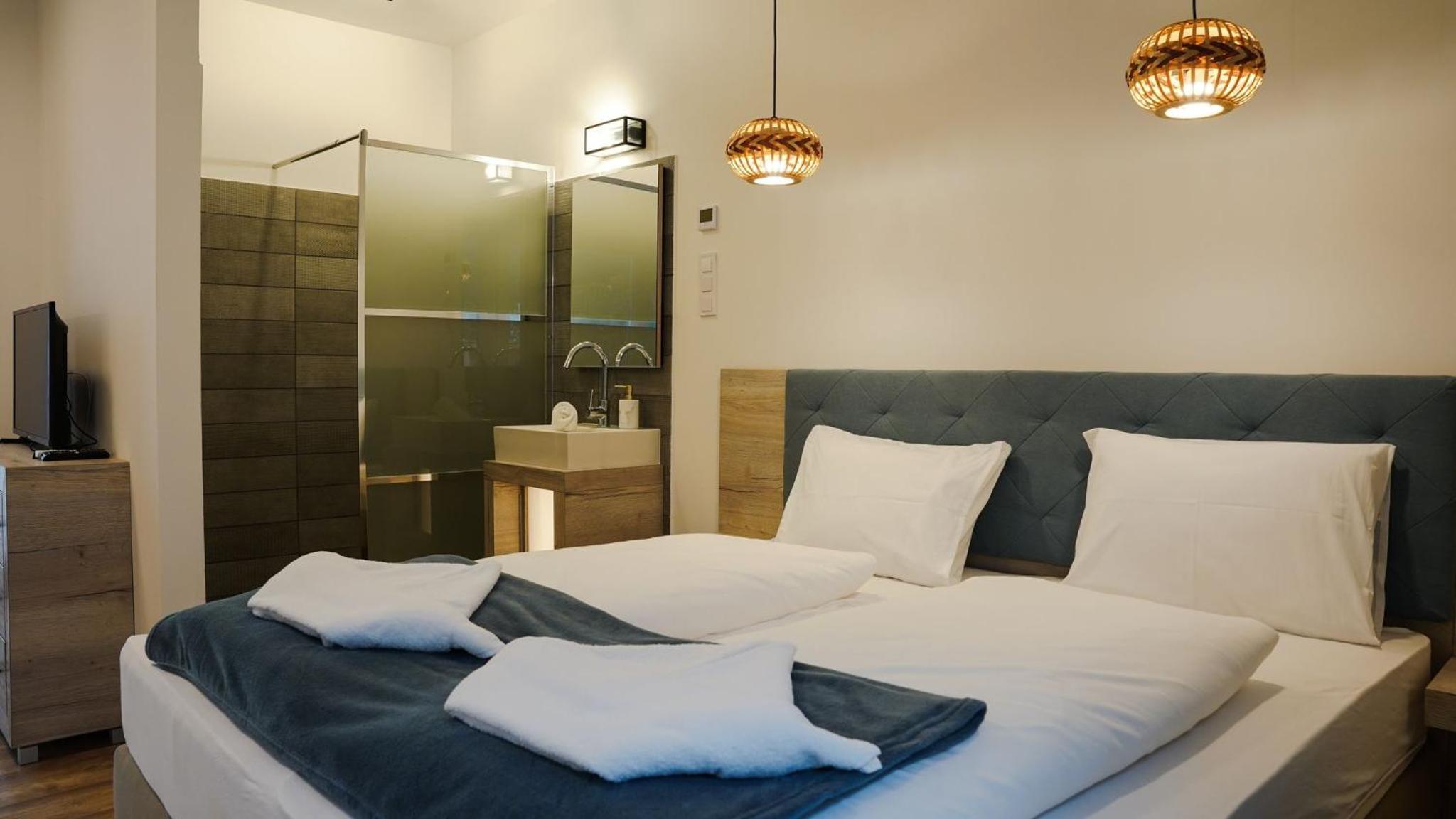 Apartment with Terrace - Photo 1
