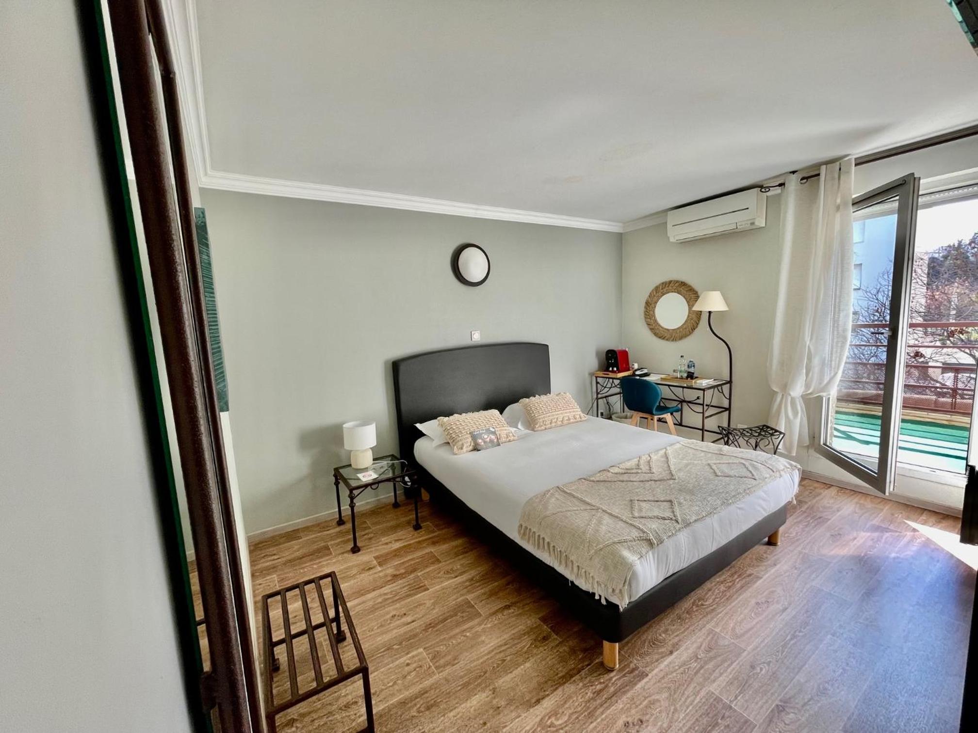 Superior Room with Terrace - Photo 5