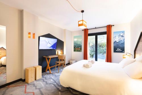 Double or Twin Room with Garden View photo 3